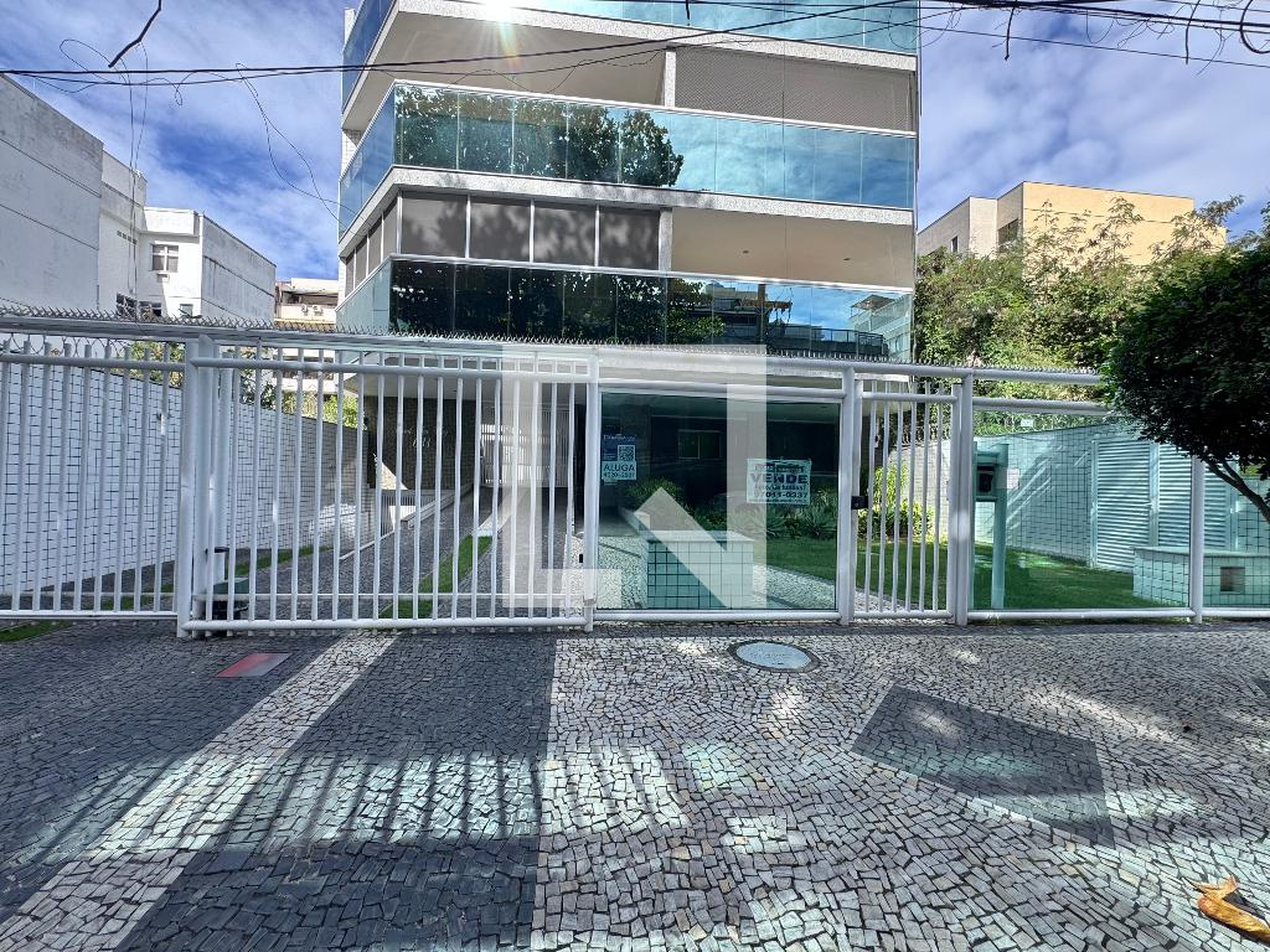 Fachada Condomínio em Rua José Américo de Almeida, 631