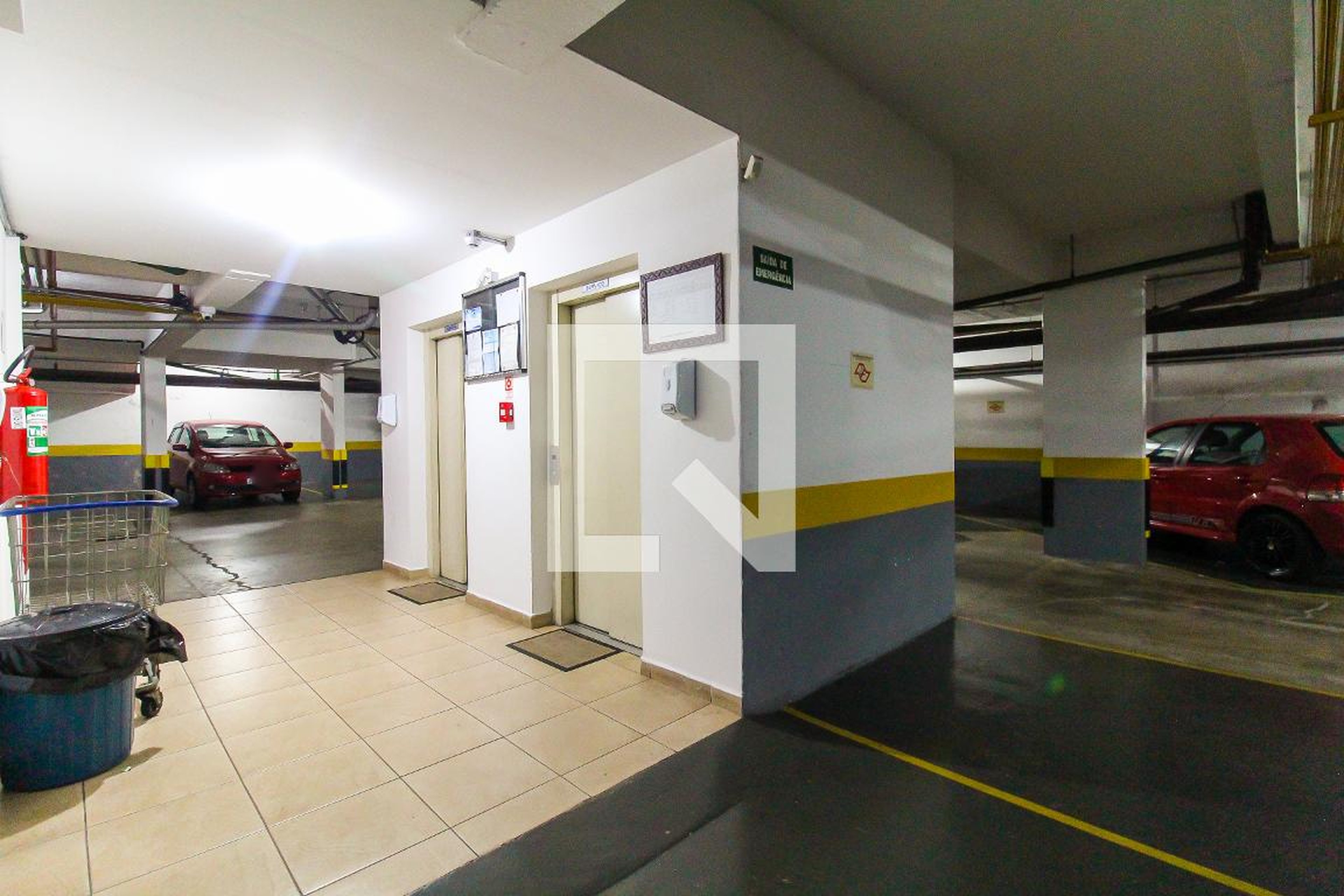 Estacionamento - Elita Rouxinol