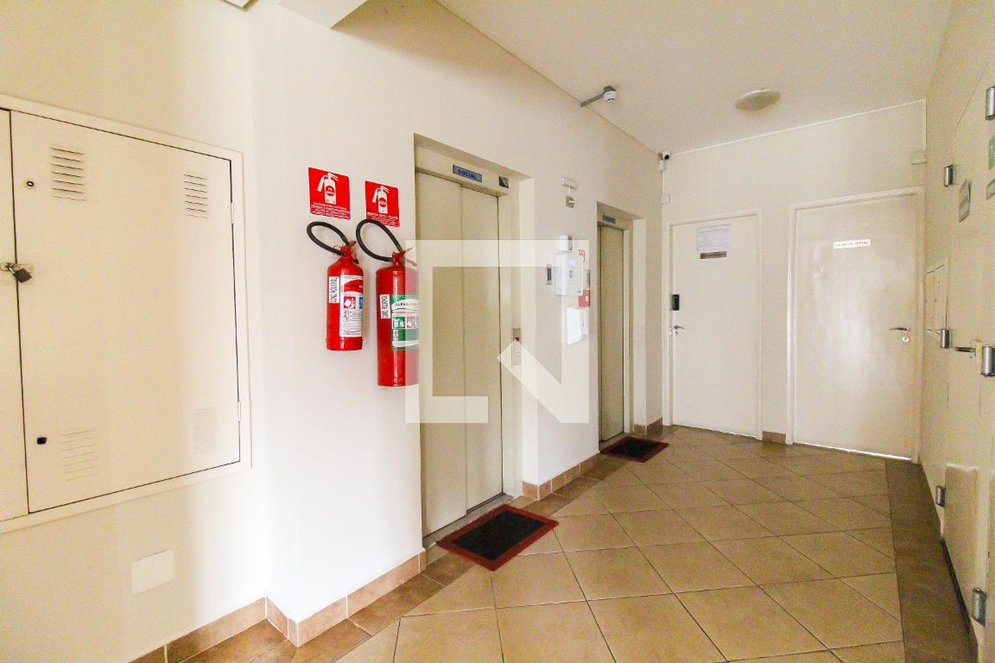 Hall de entrada - Elita Rouxinol