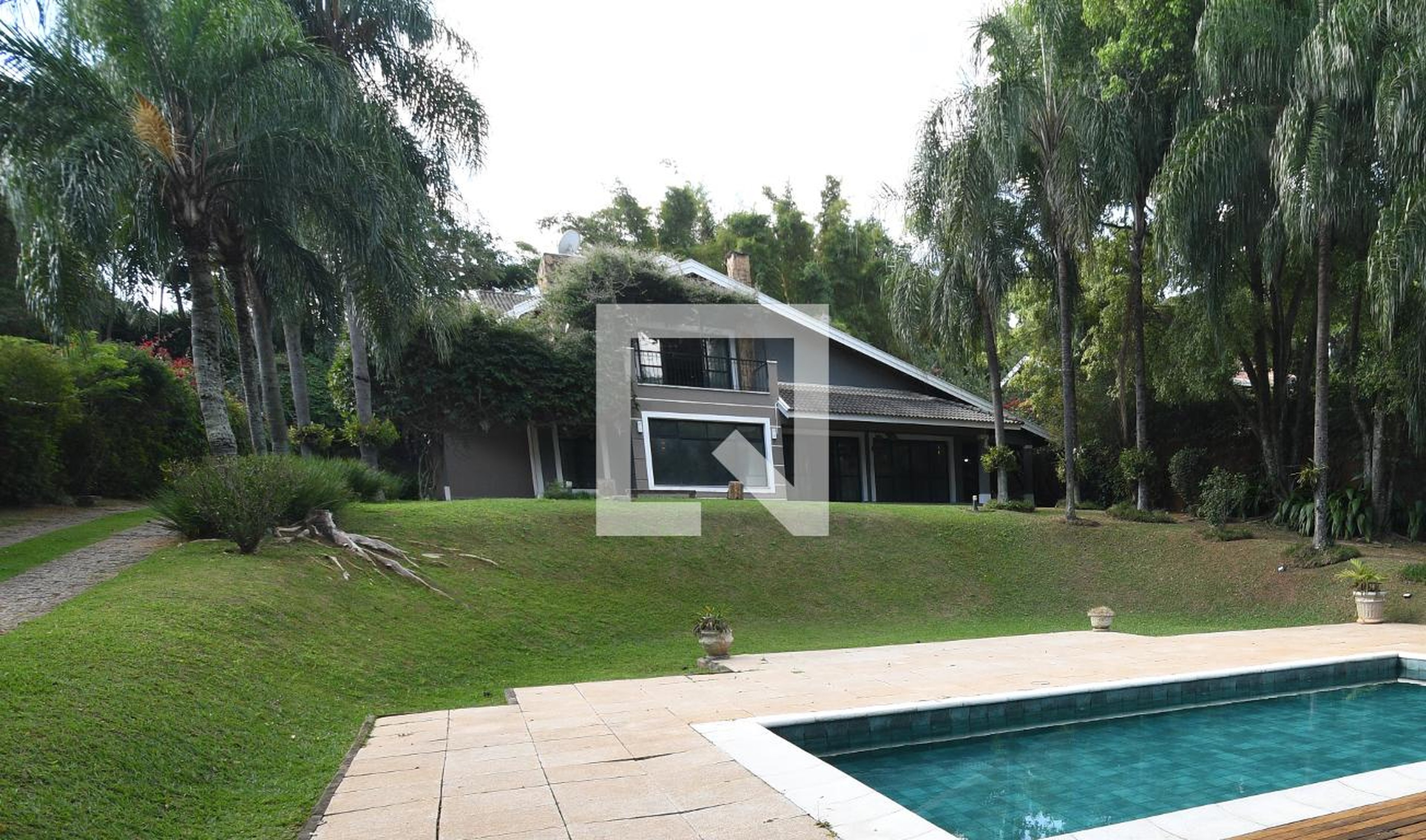 Fachada Condomínio em Alameda dos Ibiscos, 283