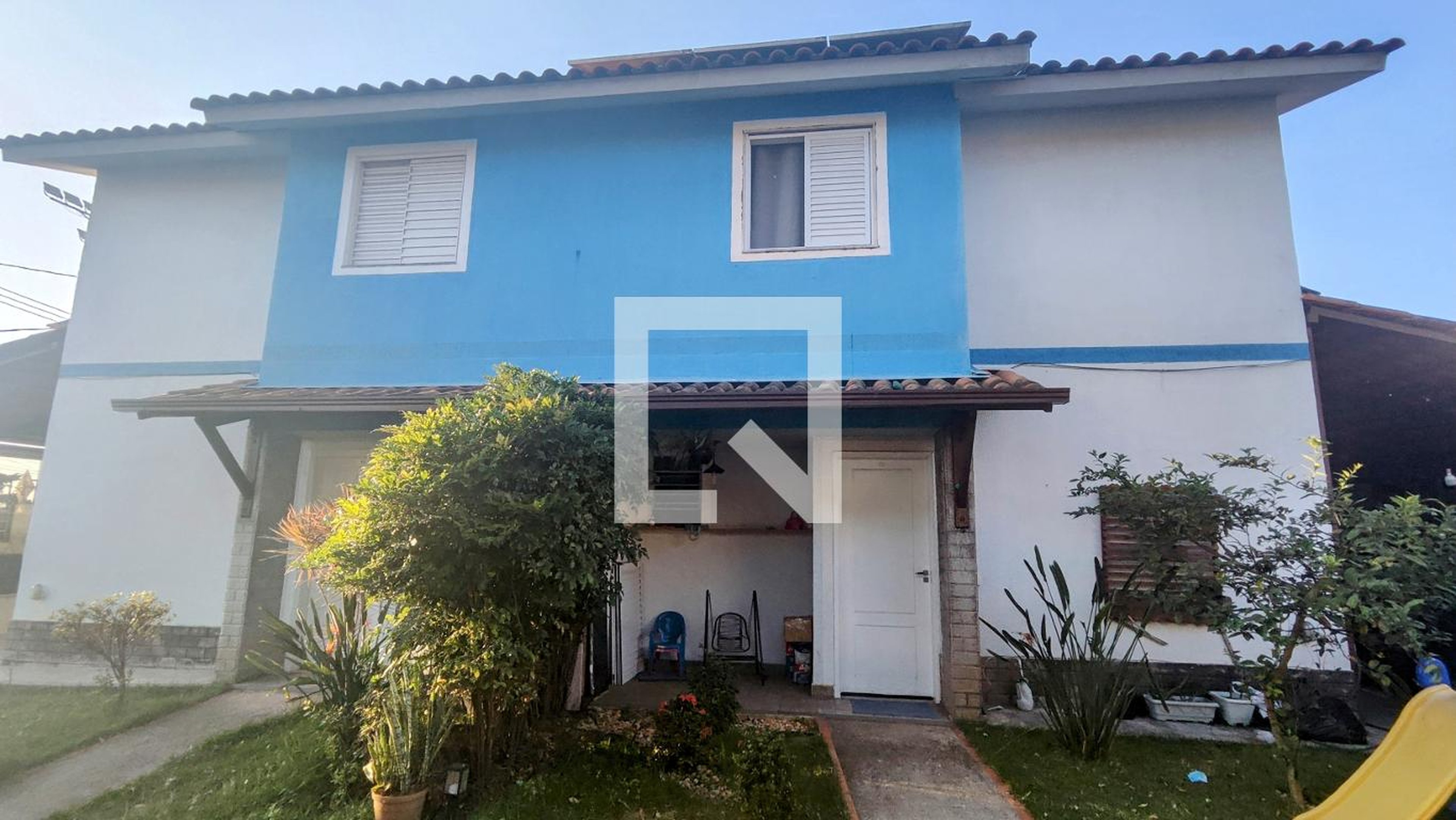 Fachada Condomínio em Rua Ébano, 1131