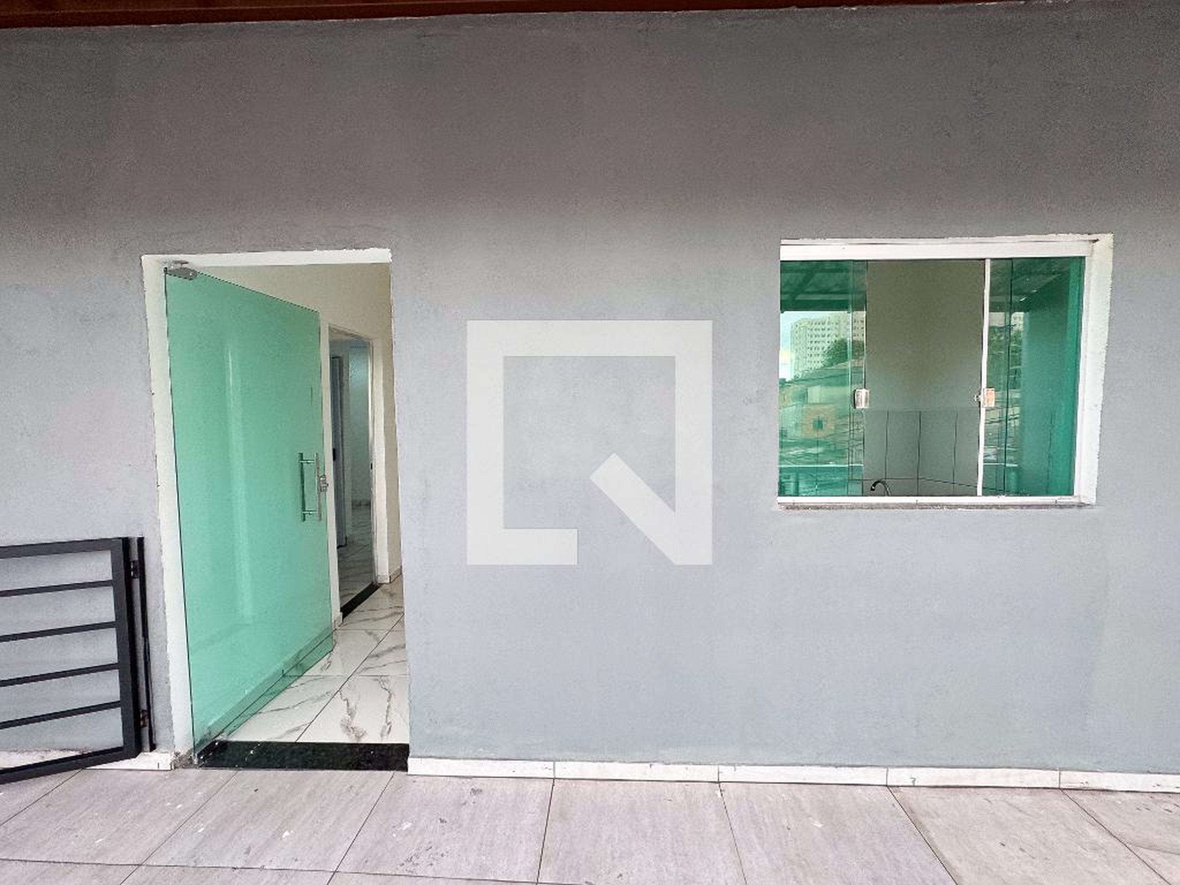 Entrada Condomínio em Rua São João da Serra, 534