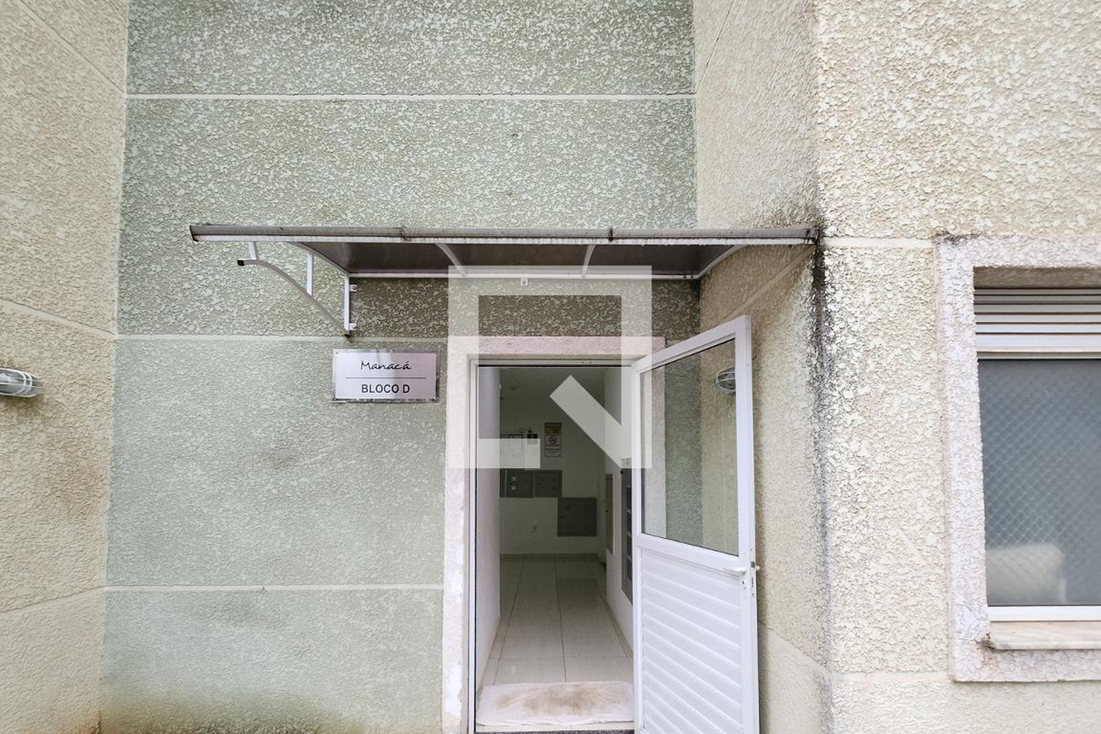 Hall de entrada - Praça das Arvores