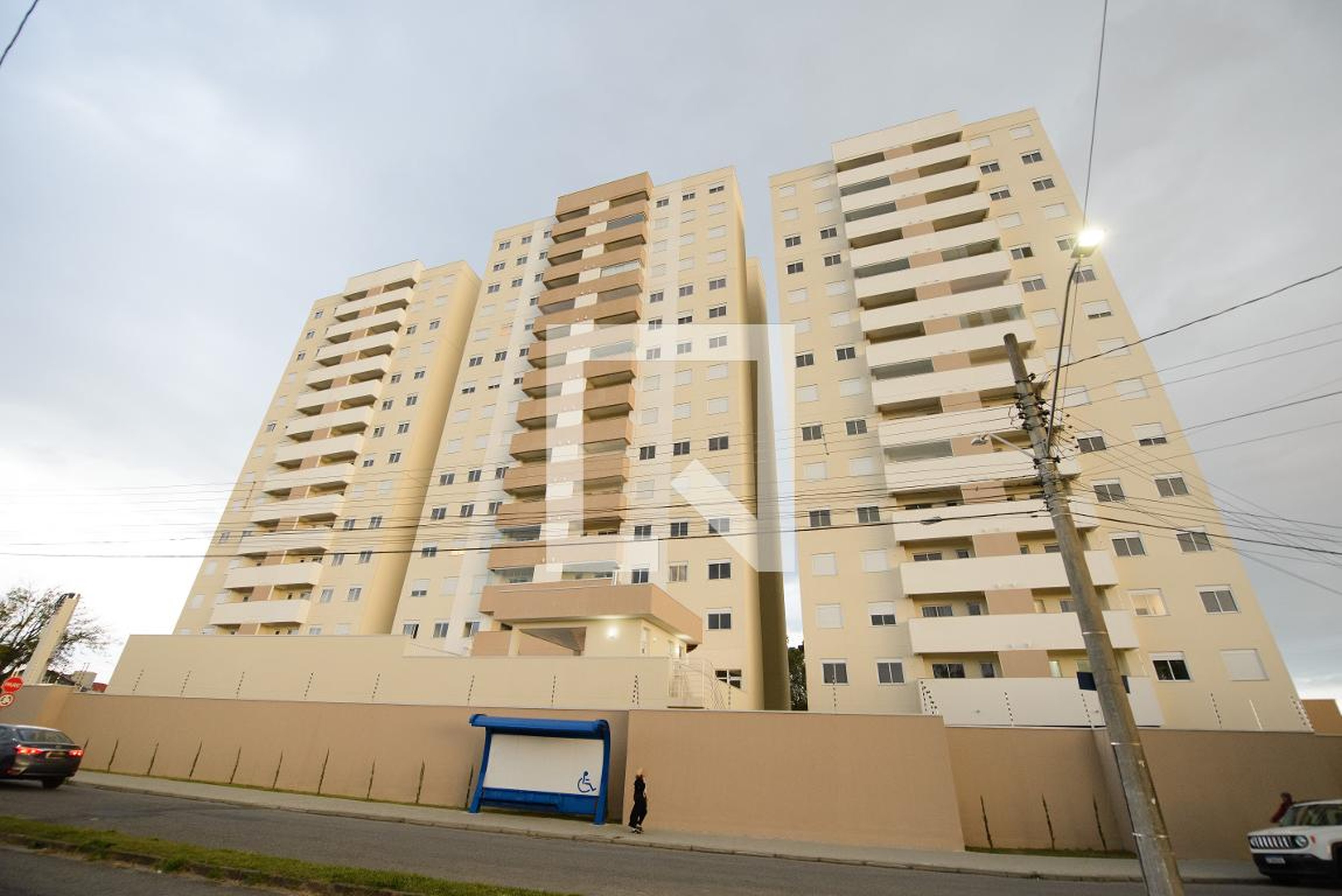 Fachada do Prédio Condomínio em Rua Padre Fischer, 1326