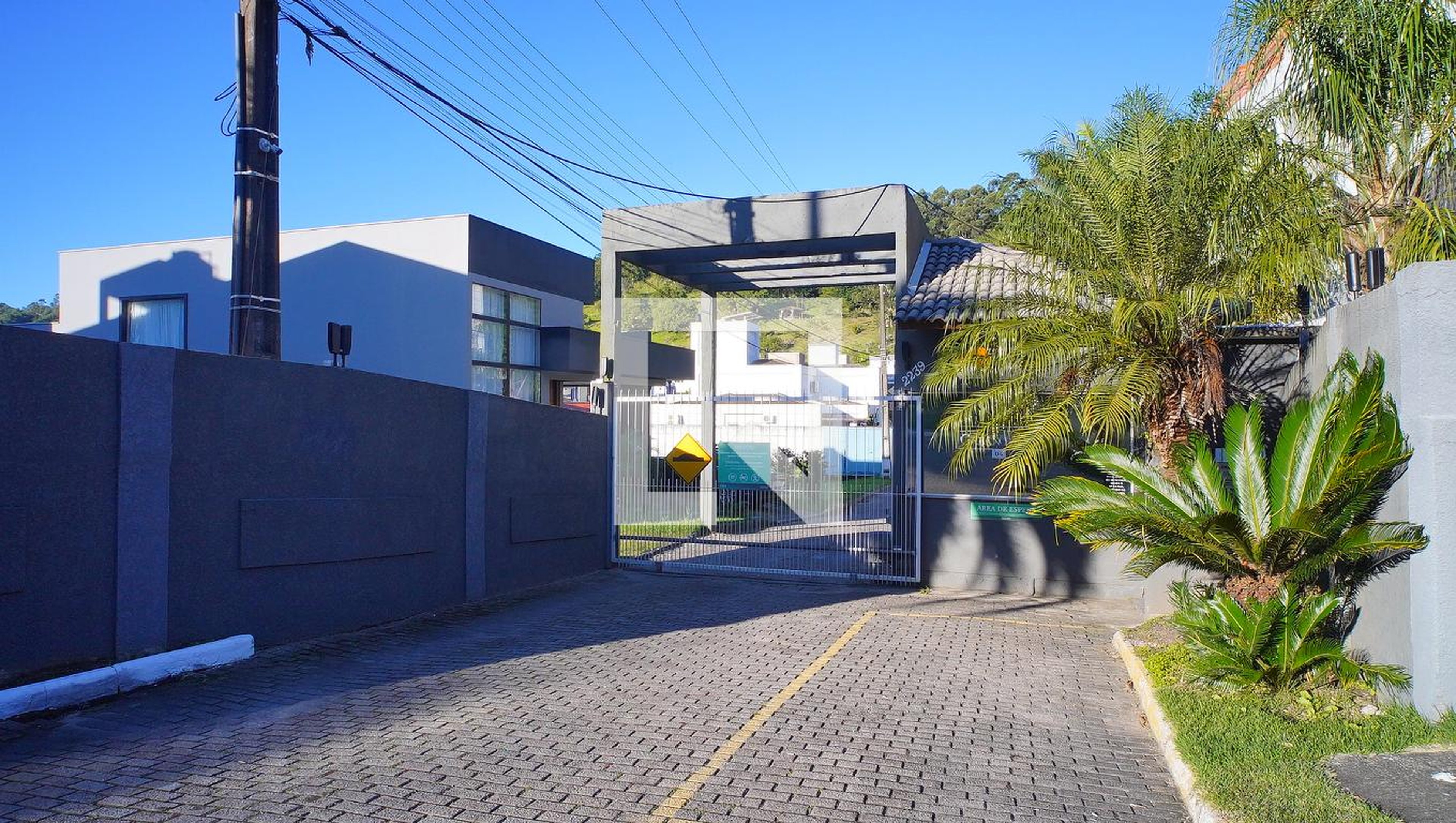 Fachada Condomínio Vila Verona