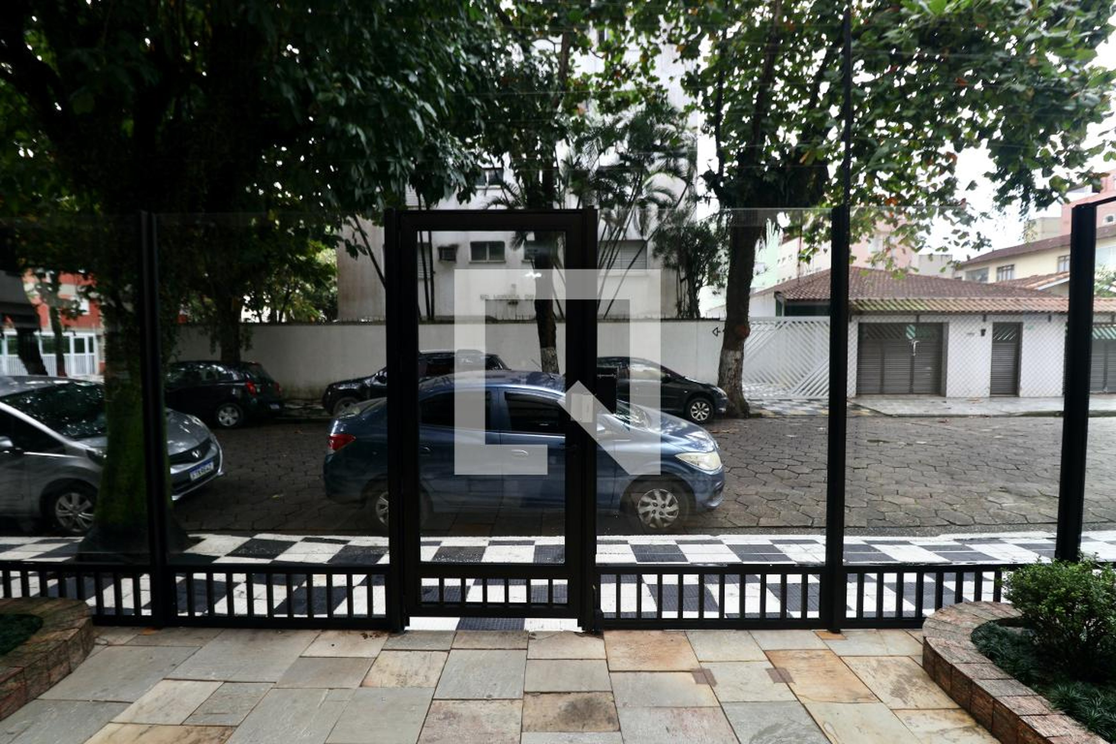 Fachada Condomínio em Rua Dona Vitória, 426