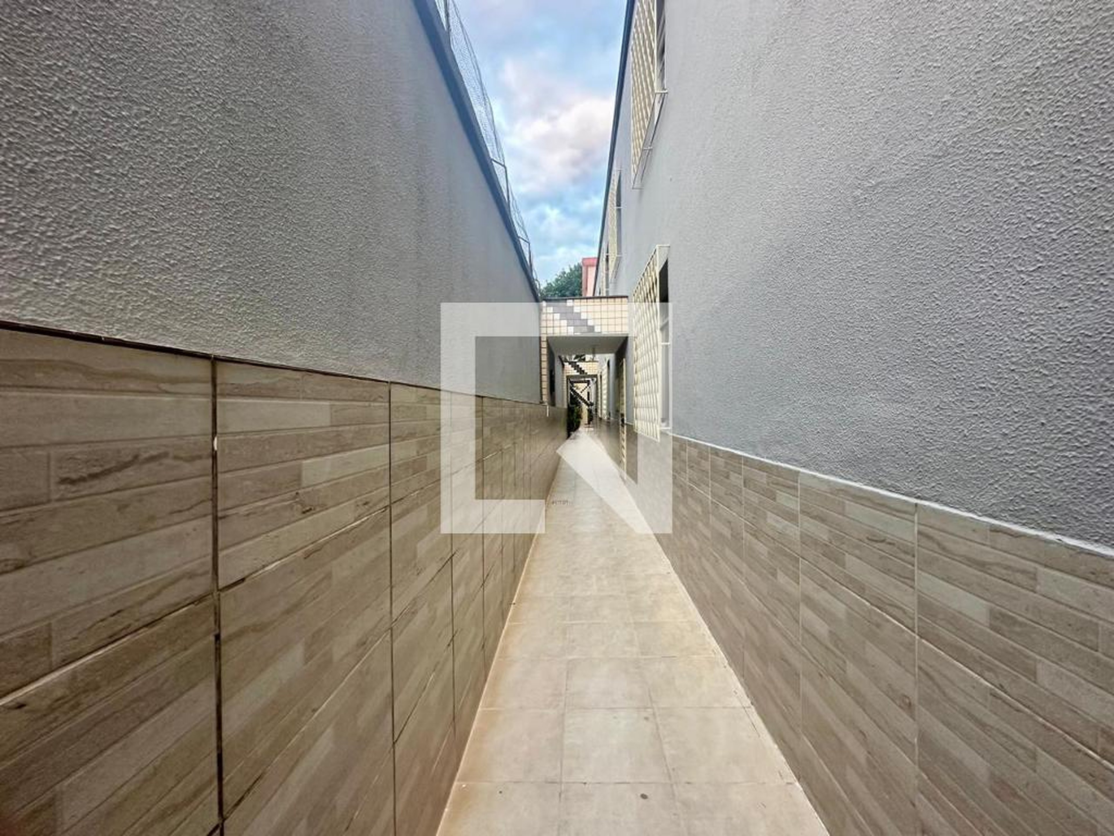 Entrada do prédio Condomínio em Rua Guaxupé, 31