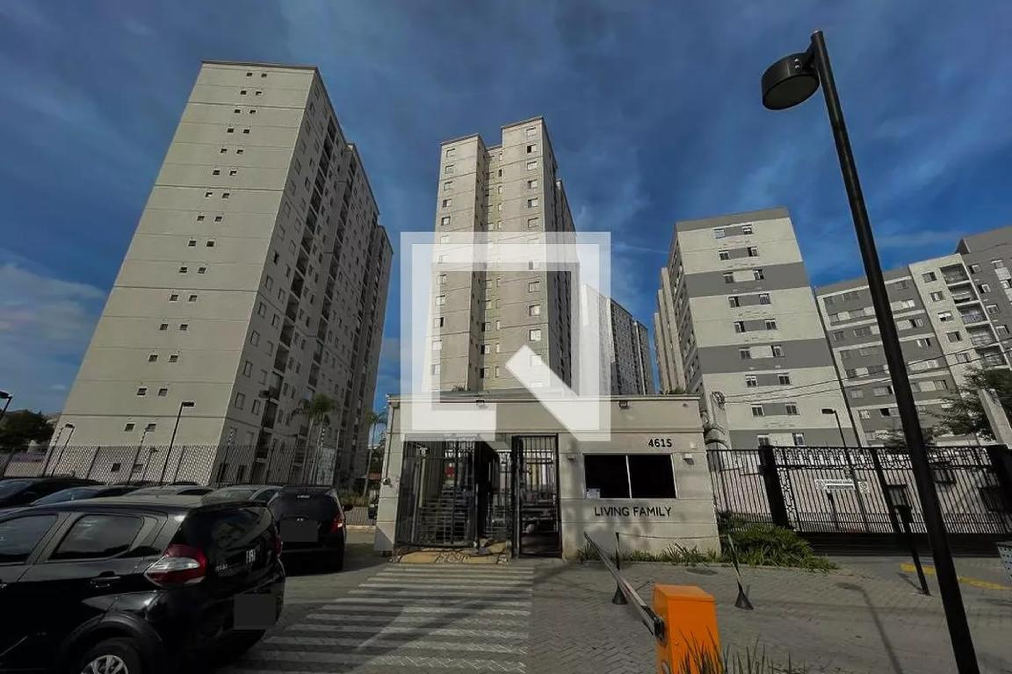 Fachada do Condomínio Condomínio Living Family
