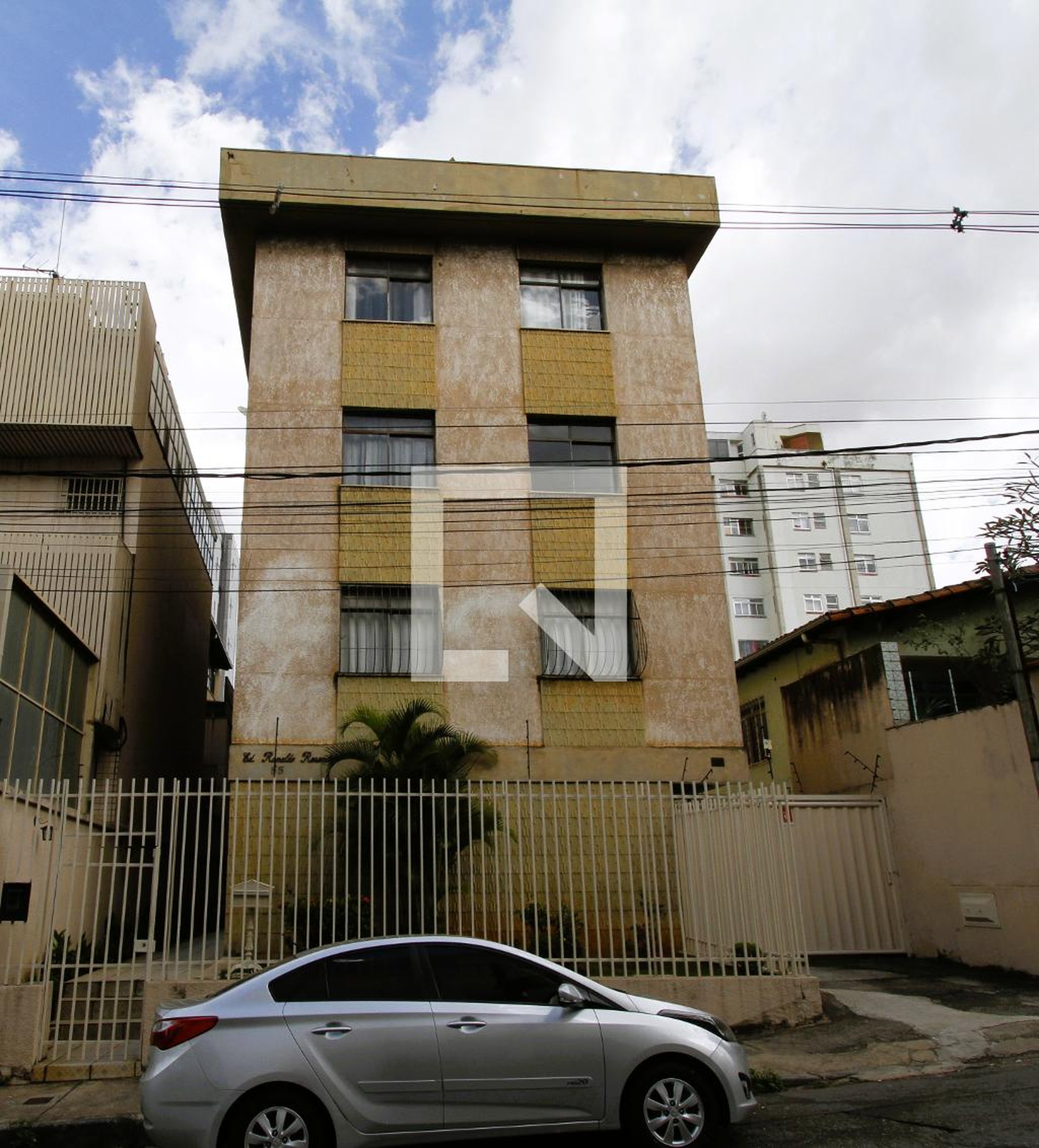 Fachada do Prédio Condomínio em Rua Padre Pedro Evangelista, 55