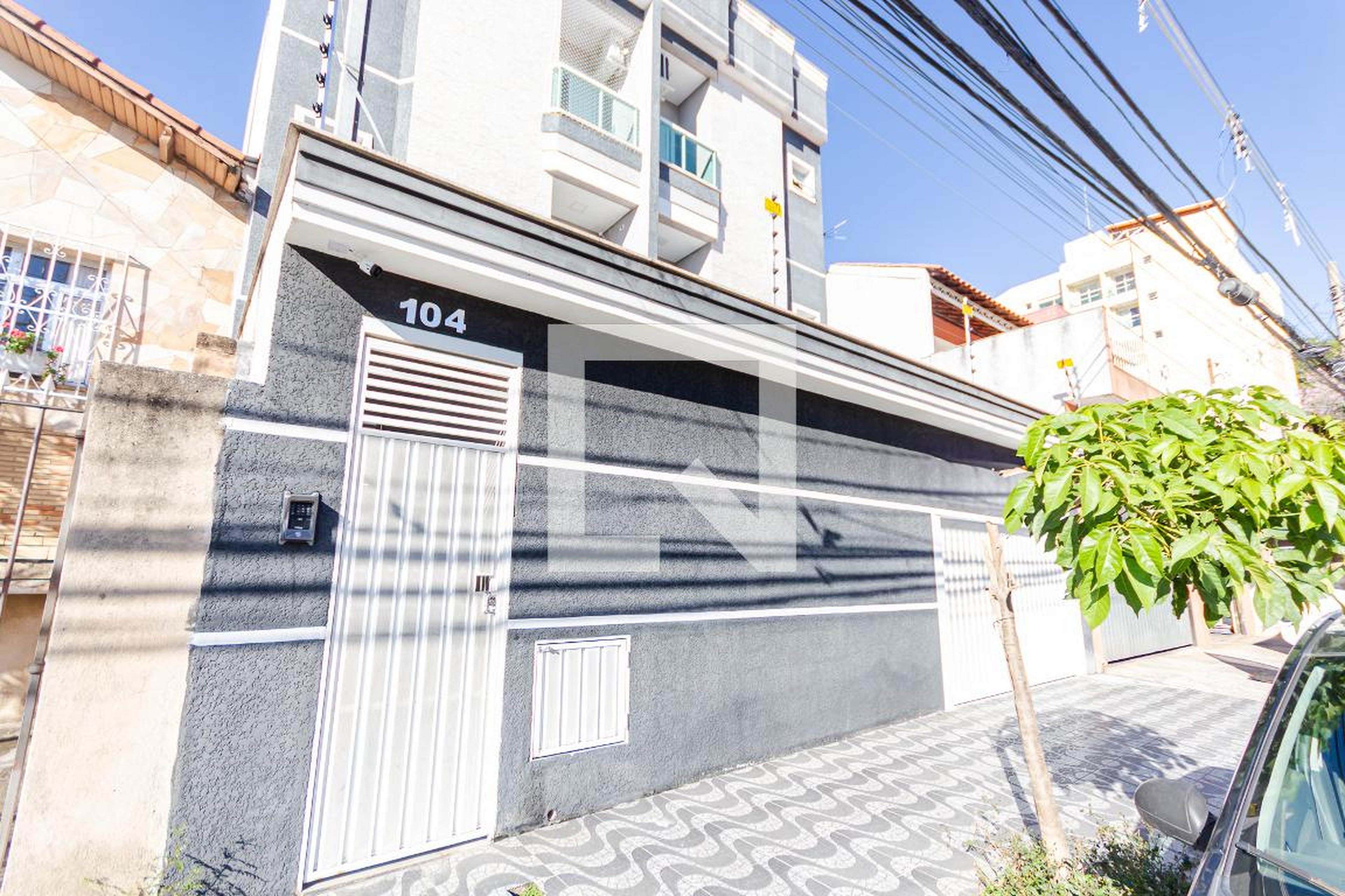 Fachada Condomínio em Rua Madri, 104