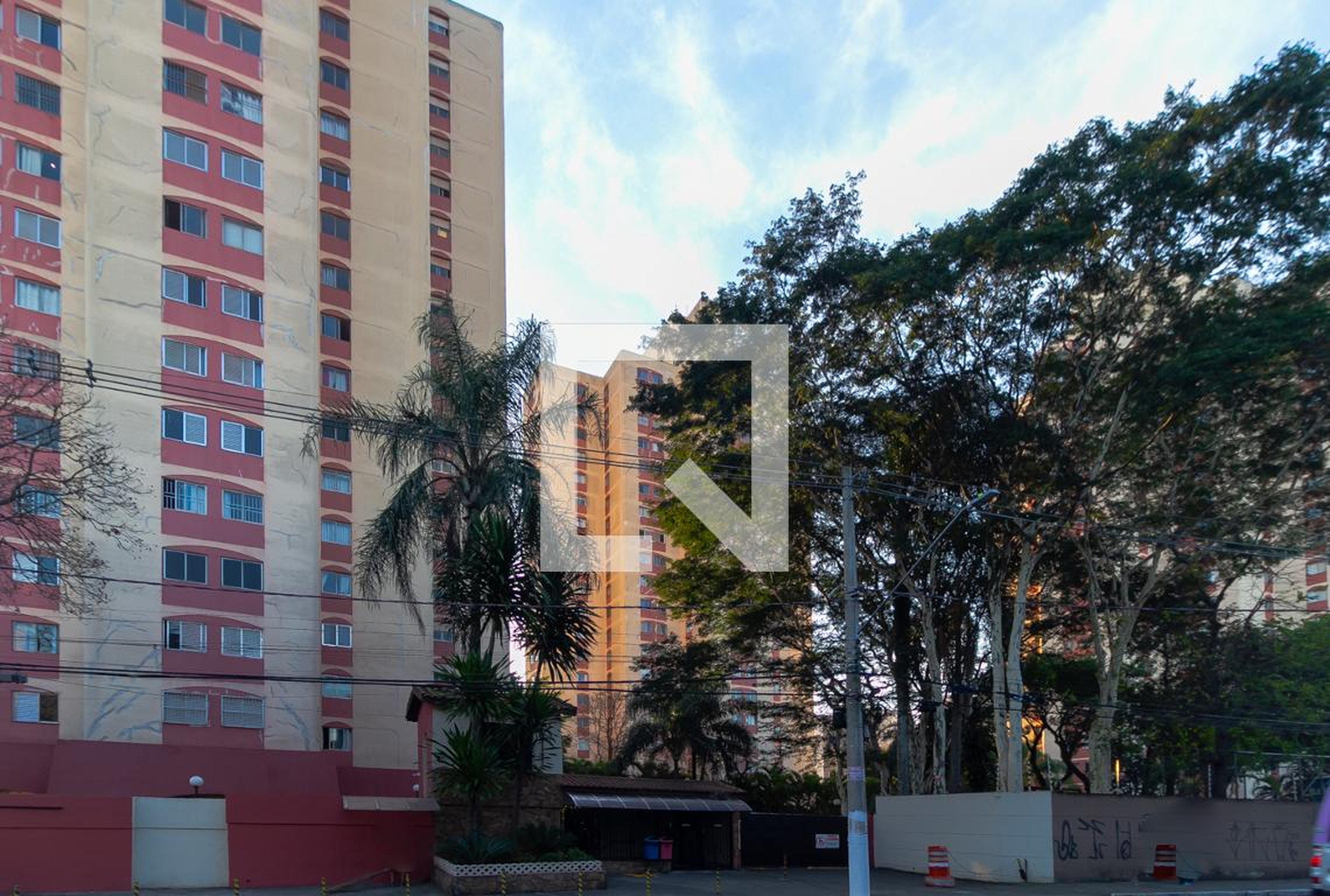 Fachada do condomínio Condomínio Bosque das Princesas