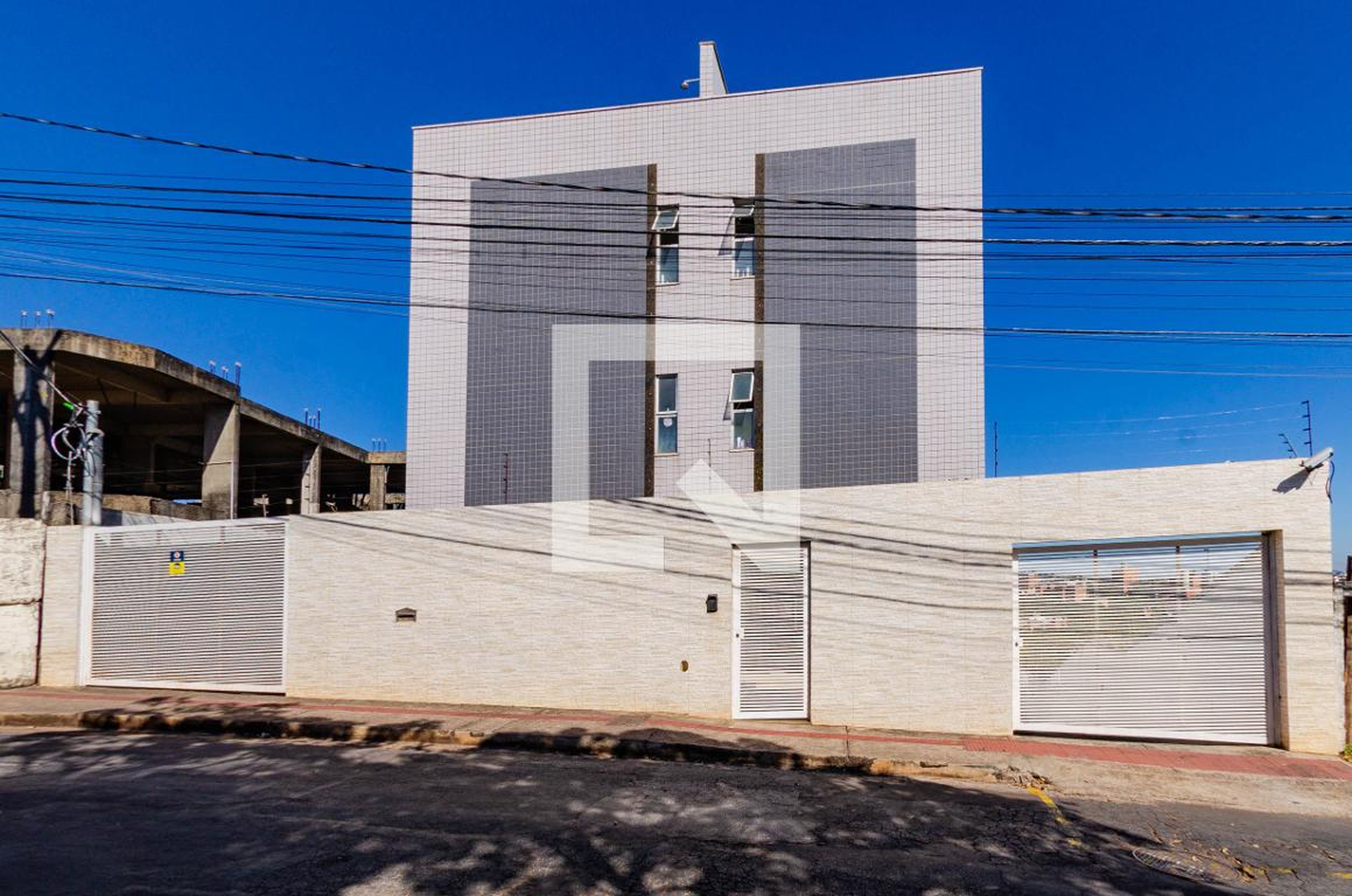 Fachada Residencial Village Estoril