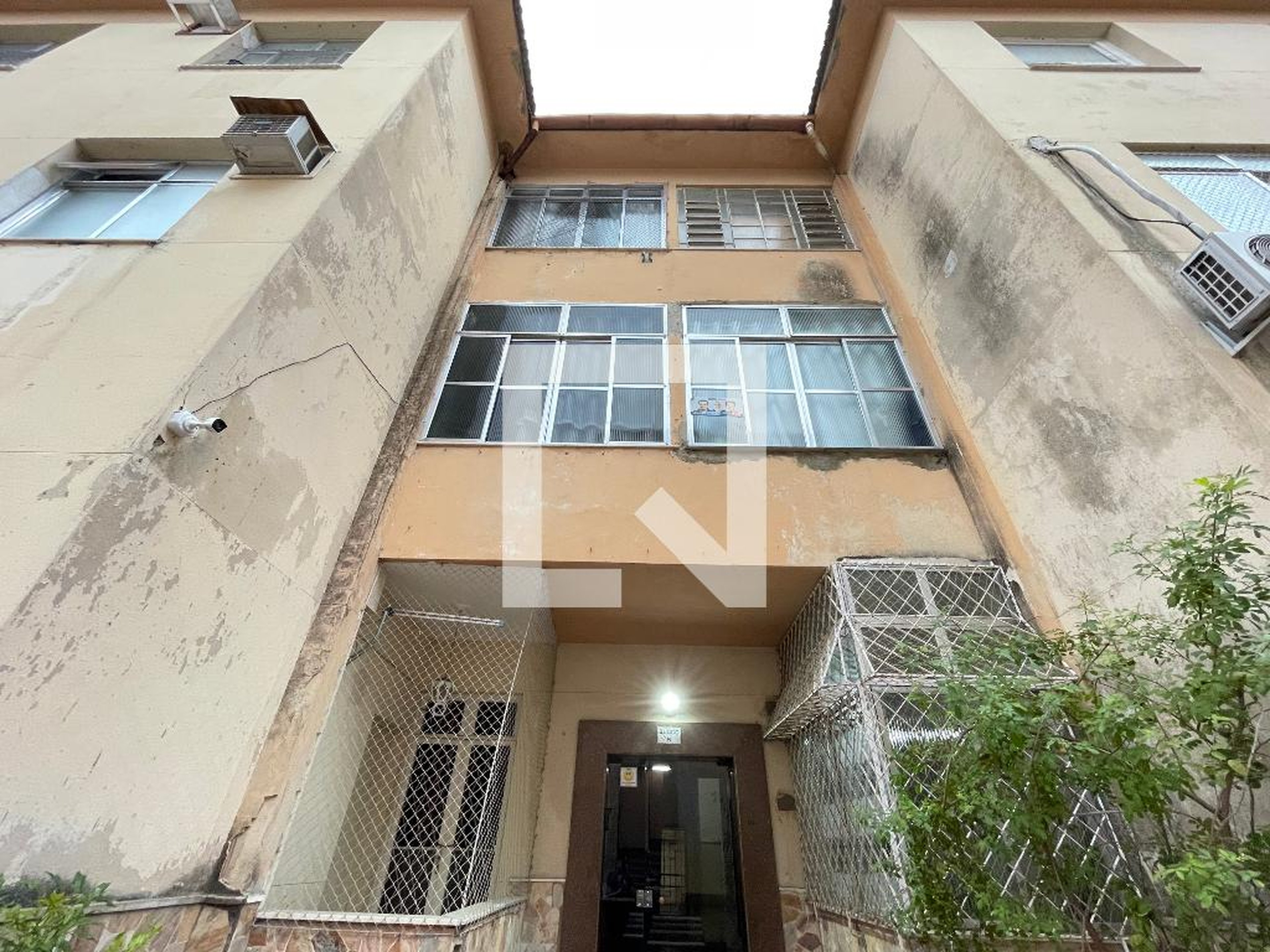 Fachada Condomínio em Rua Paula Brito, 271