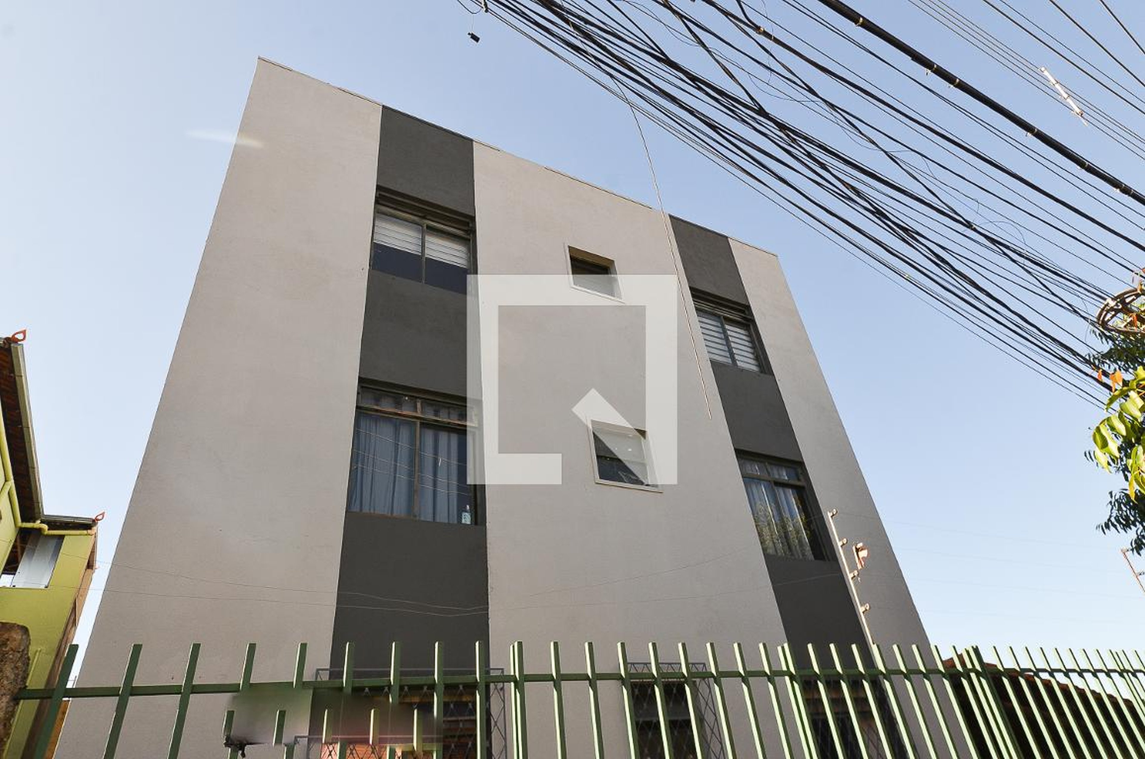 Fachada Condomínio em Rua João de Paula, 134