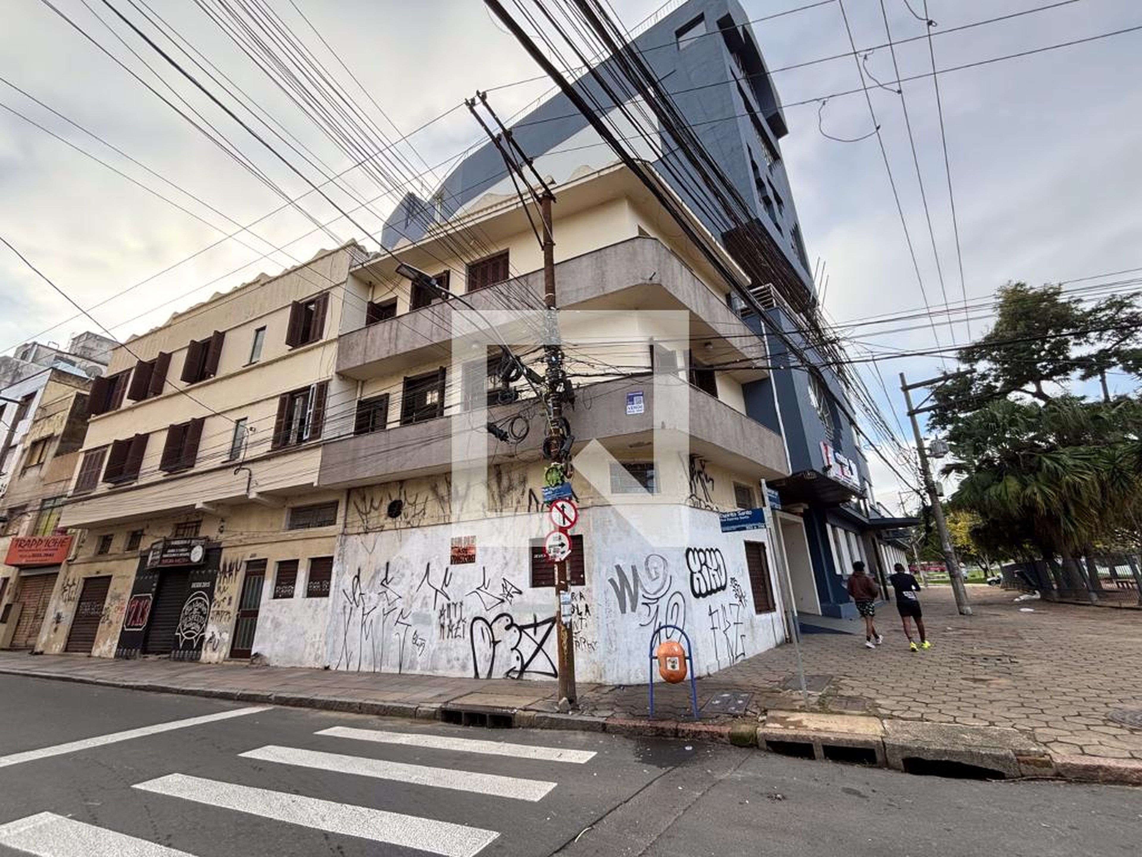 Fachada Condomínio em Rua Espírito Santo, 400
