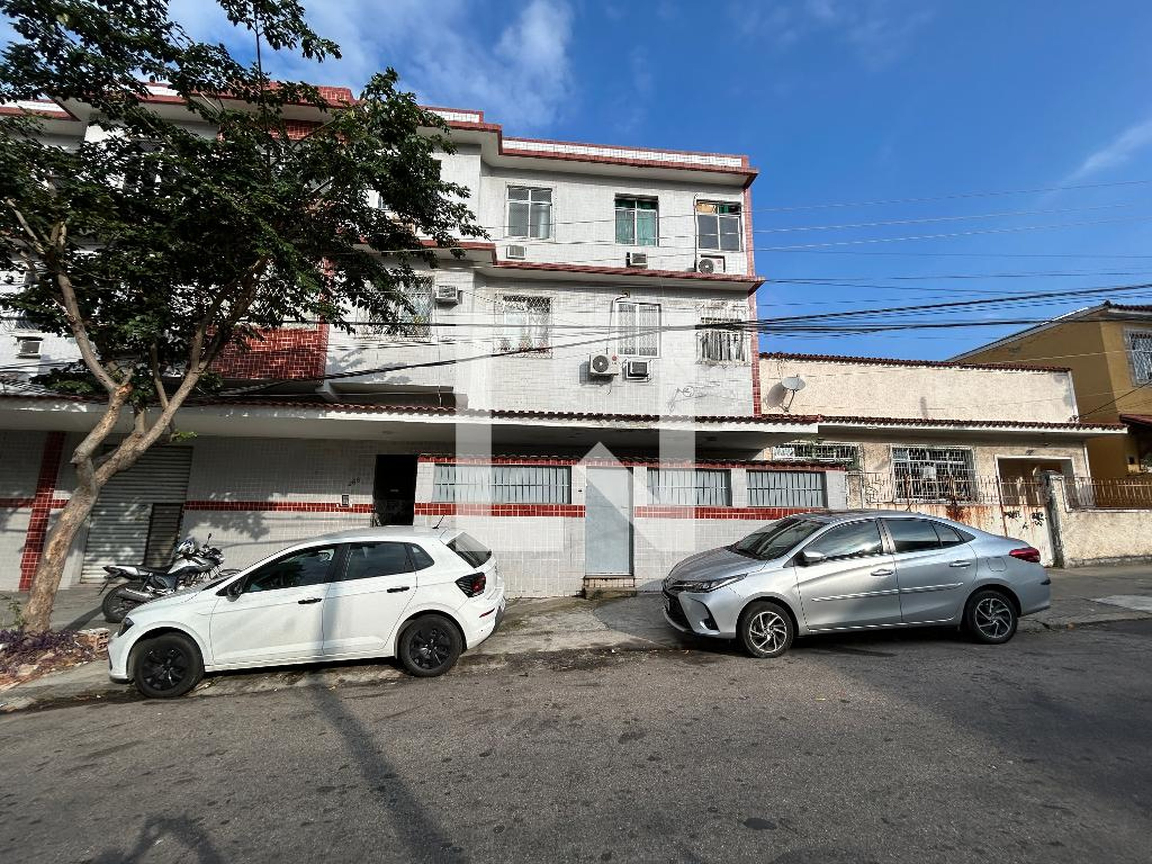 Fachada Condomínio em Rua Clapp Filho, 268