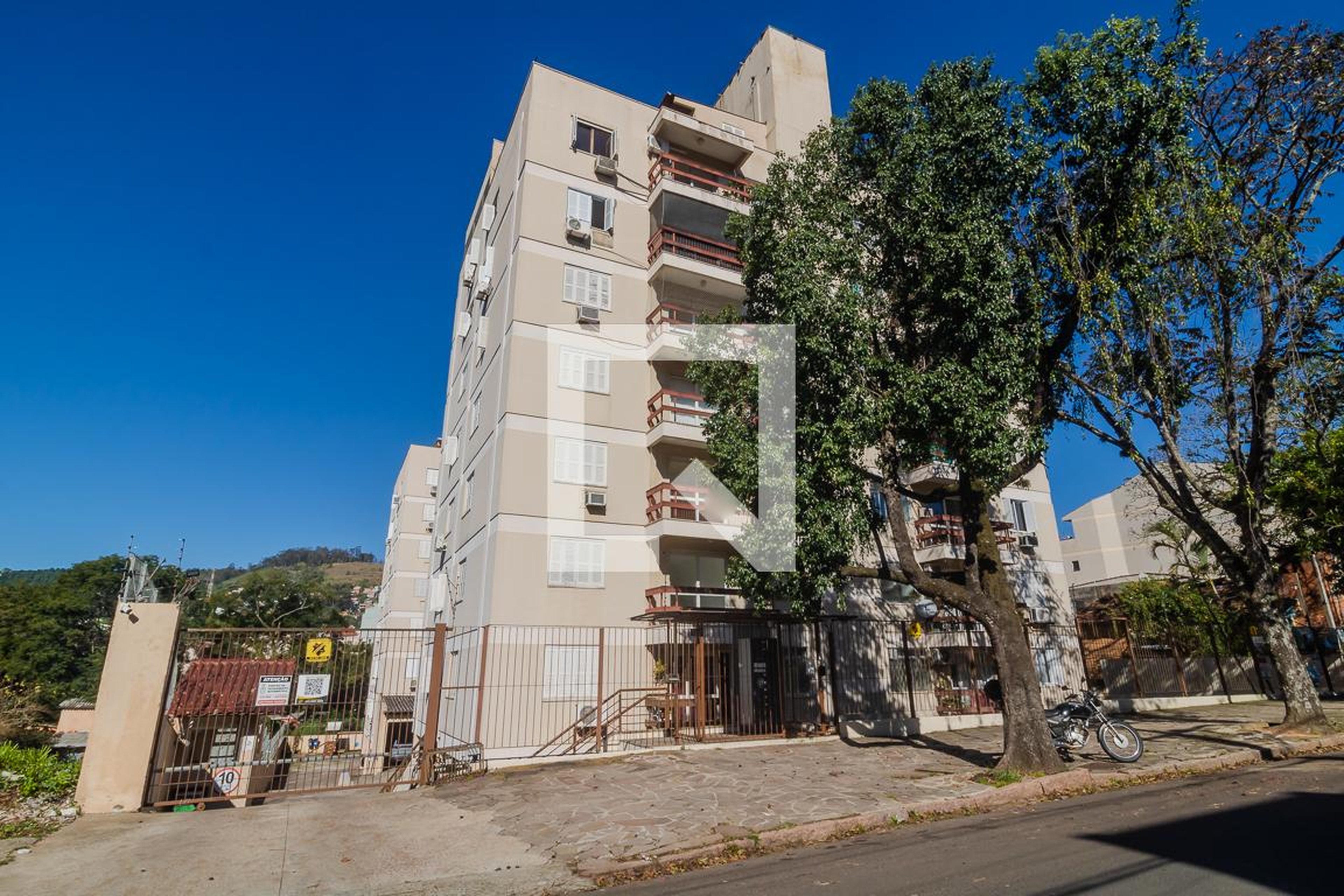 Fachada Condomínio em Rua Dário Totta, 514