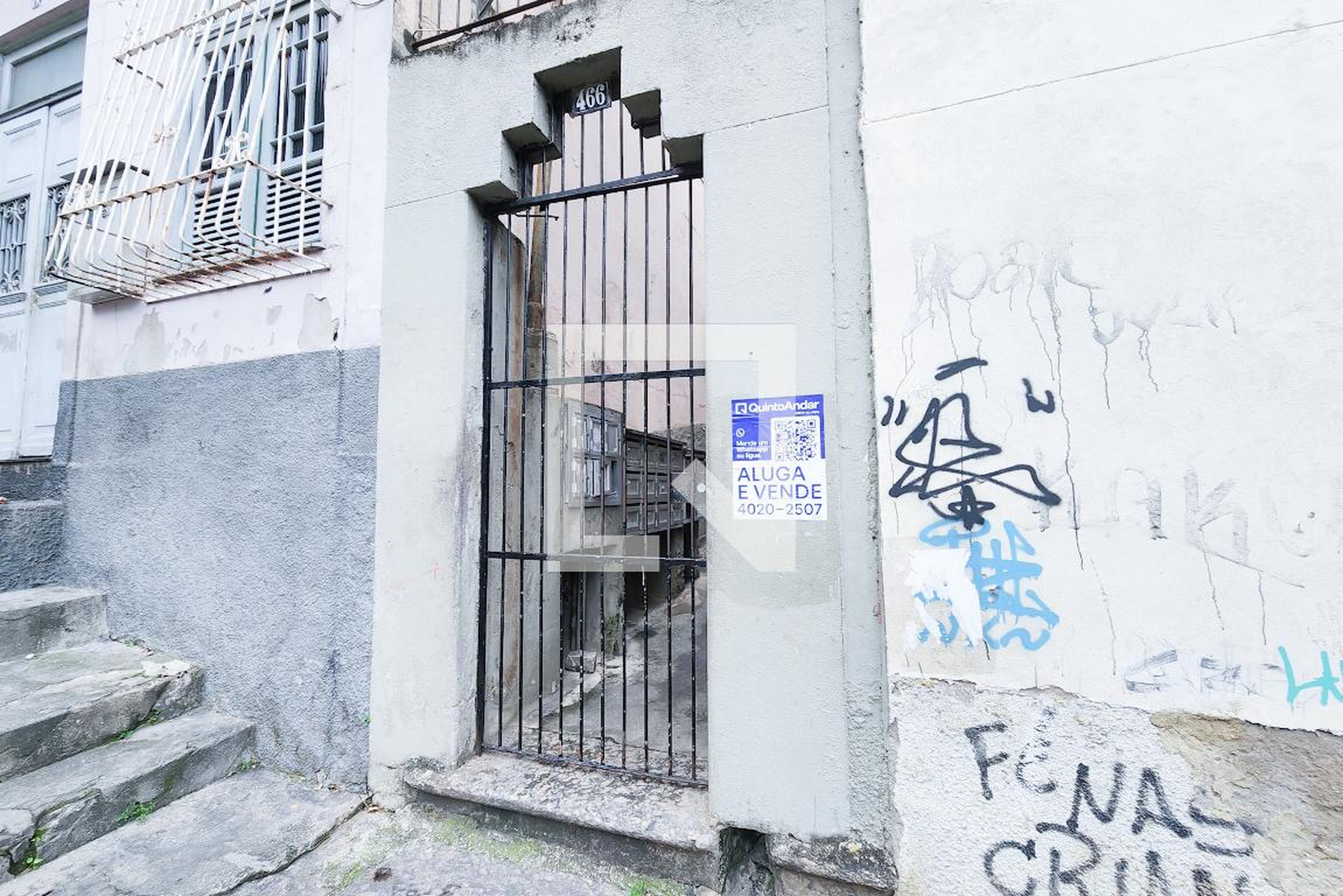 Fachada Condomínio em Rua Pedro Américo, 466