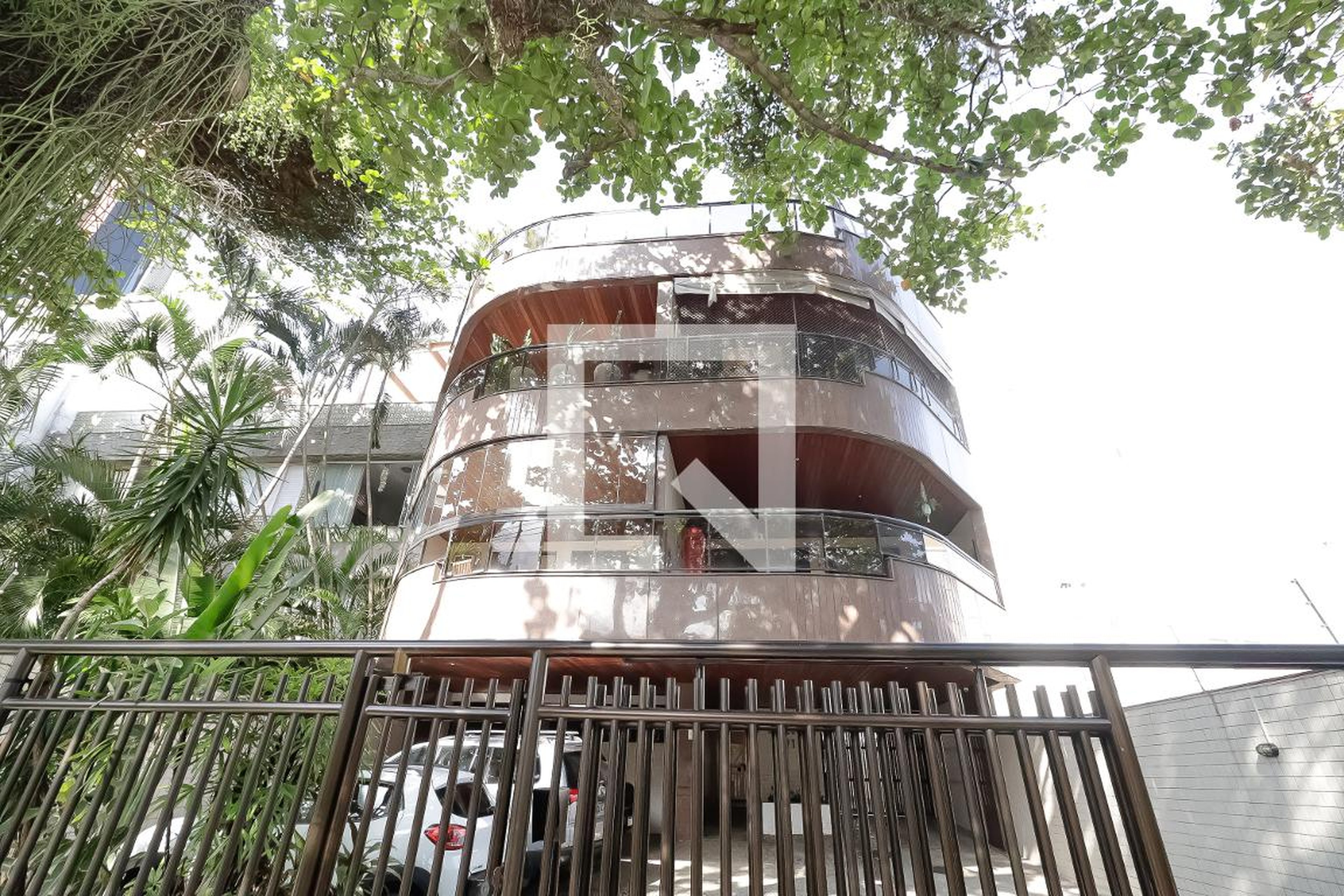 Fachada Edifício Lucca