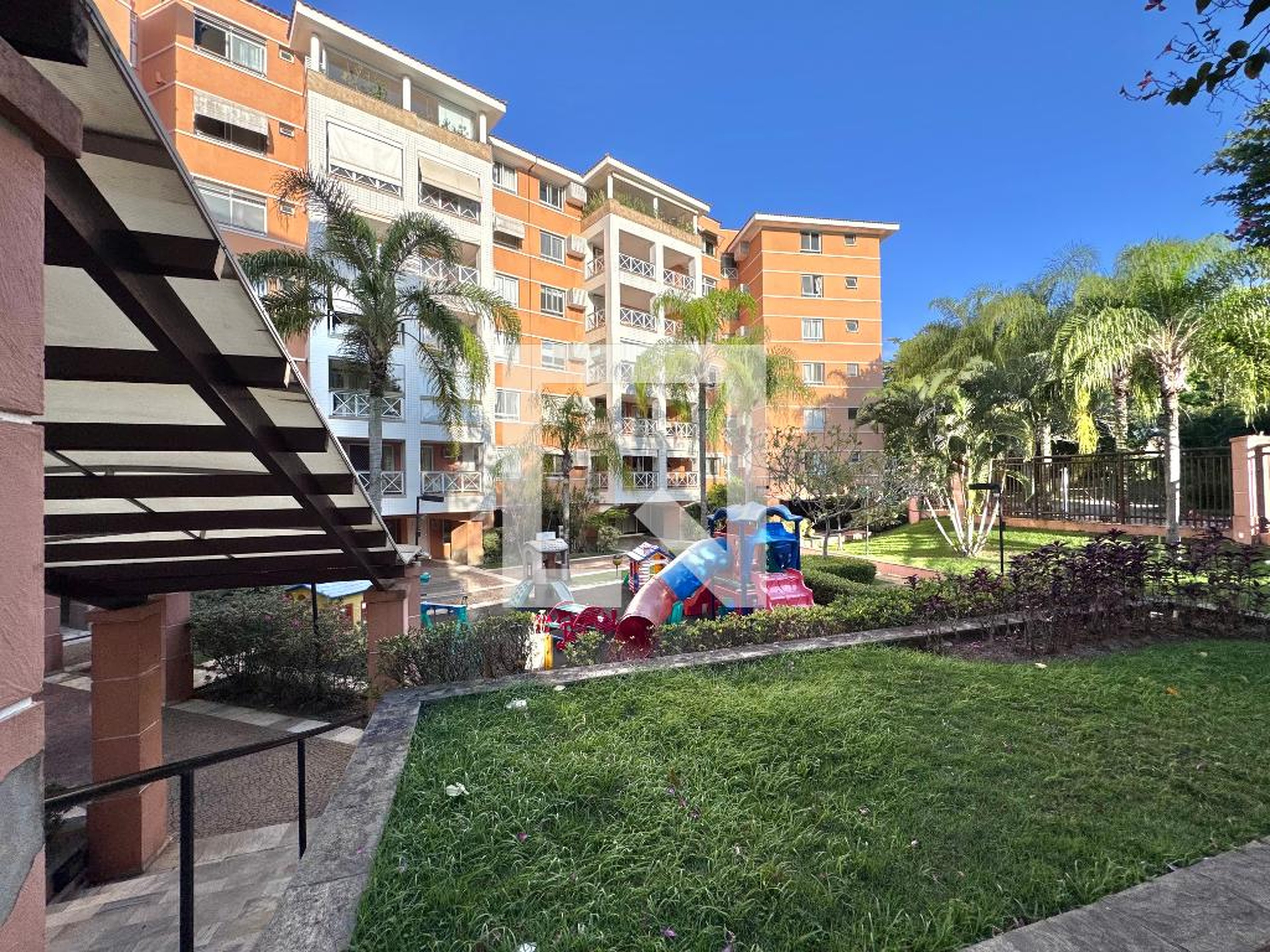 Fachada Condomínio Bourbon