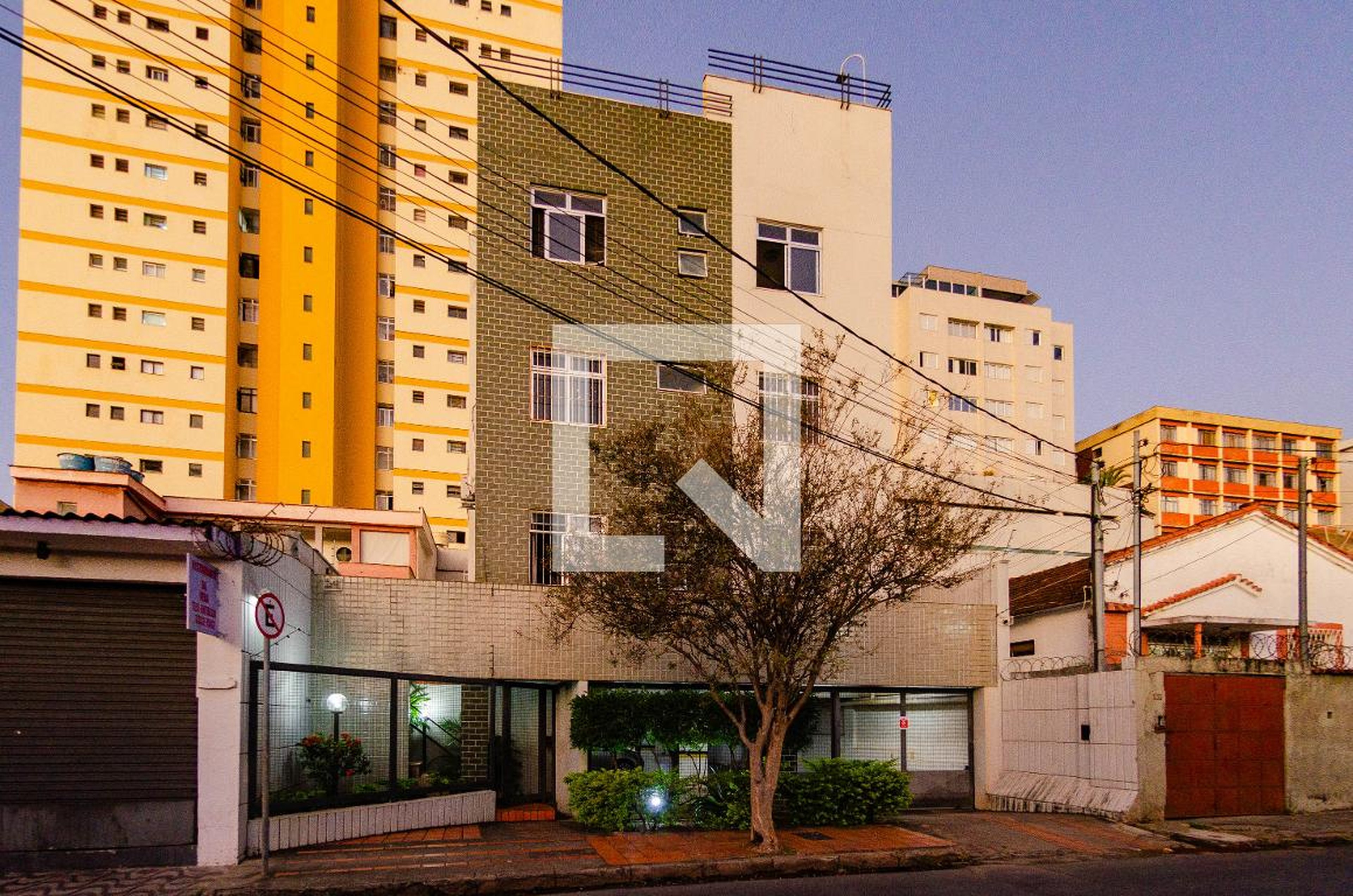 Fachada Condomínio em Rua Viamão, 139