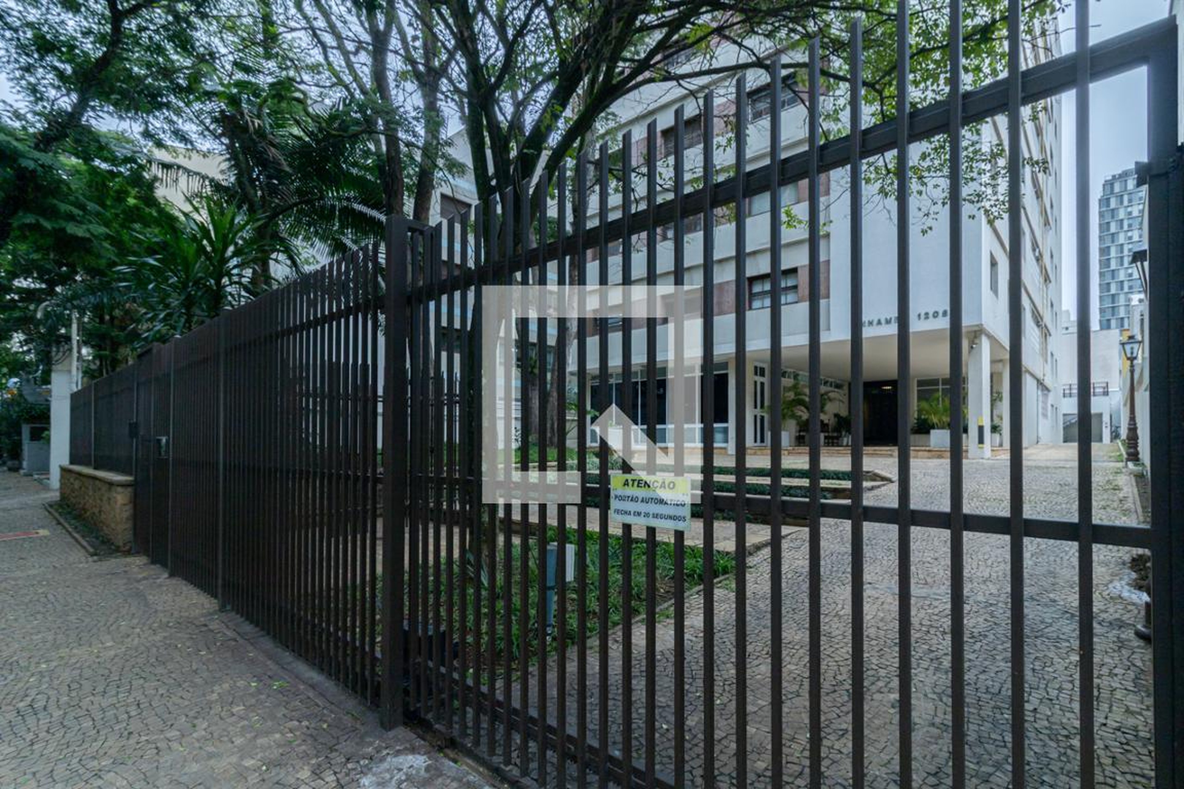 Fachada Edificio Inhambu