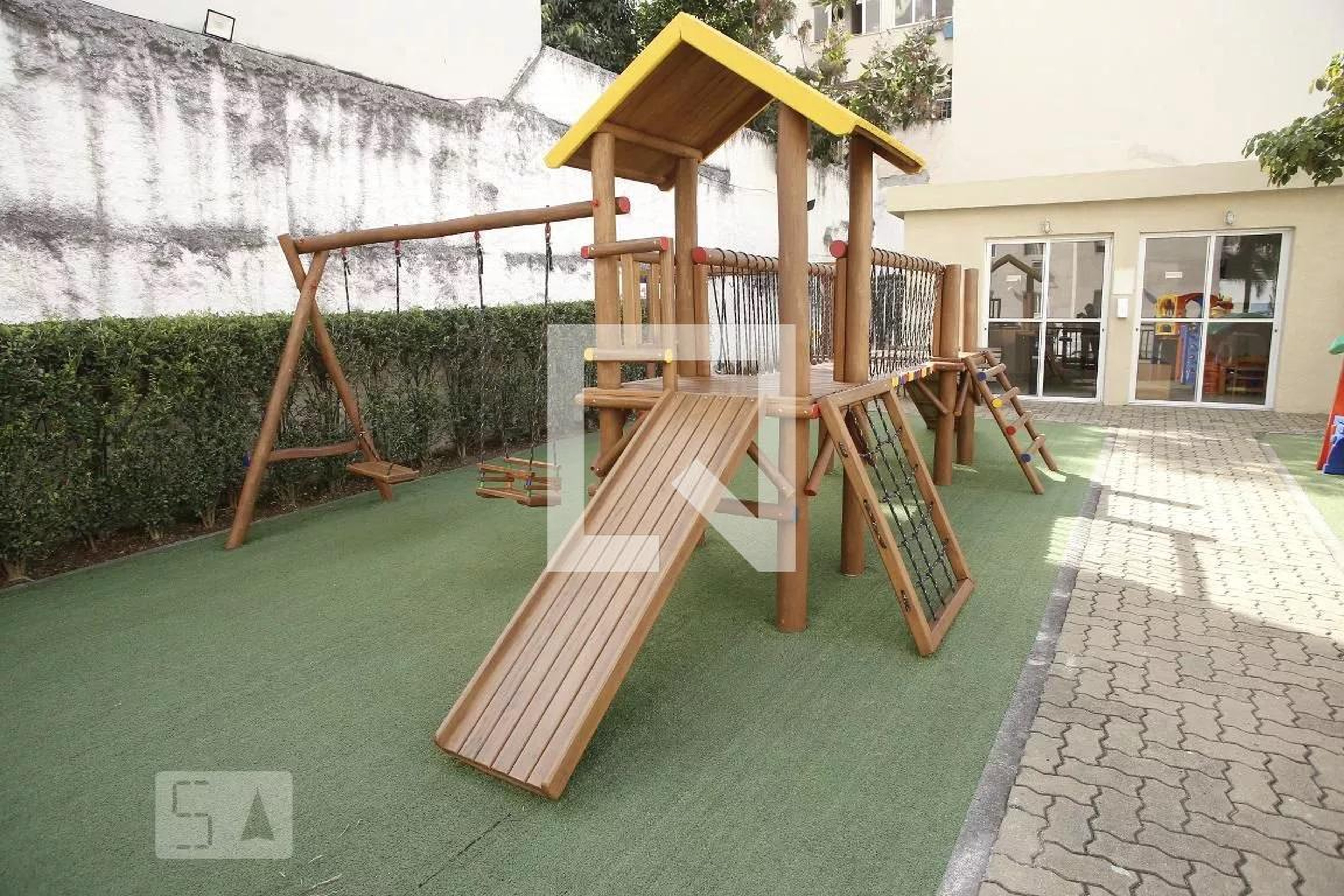 Playground - Morada Carioca