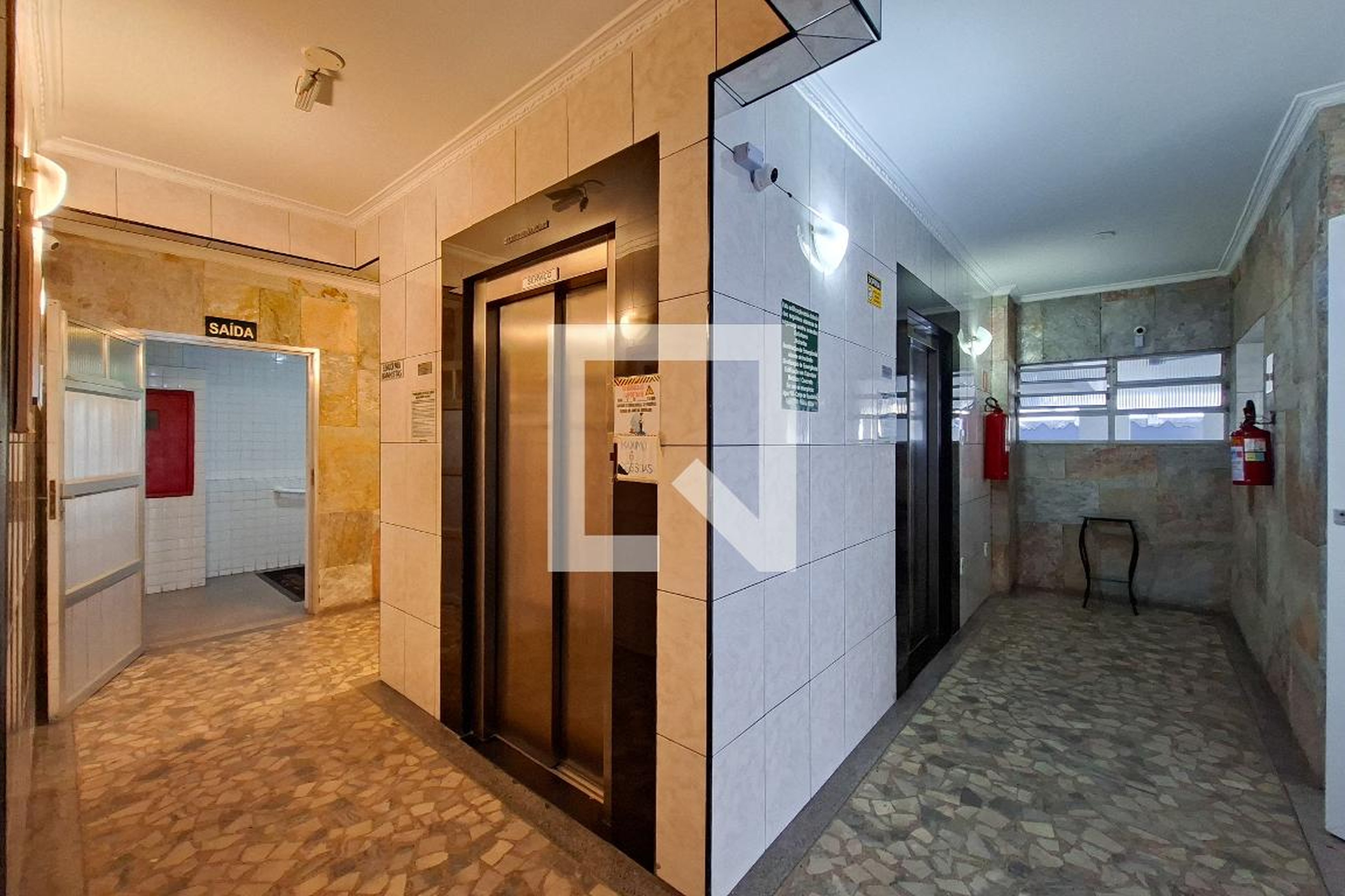 Hall de entrada - Mirai