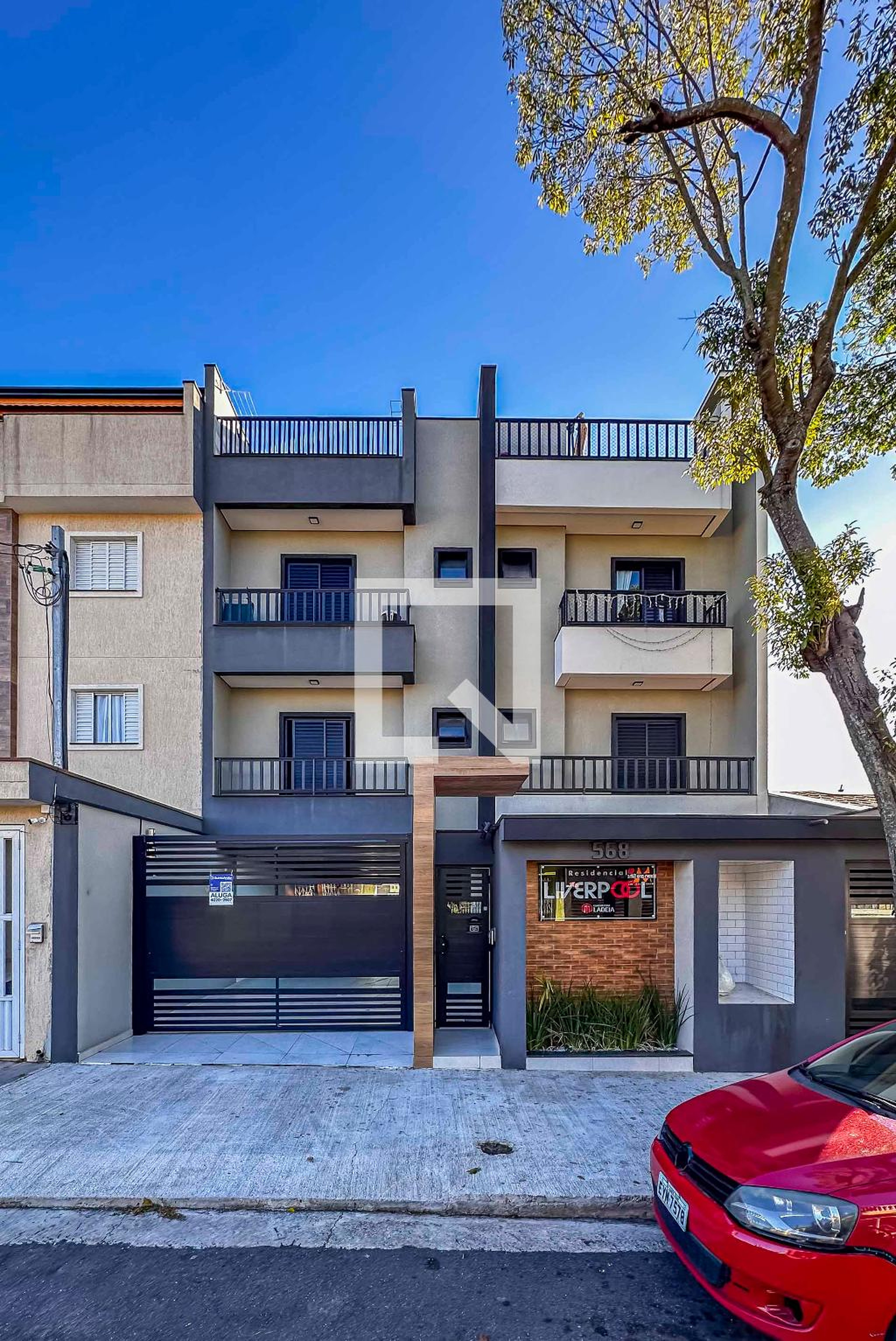 Fachada Condomínio em Rua Balaclava, 568