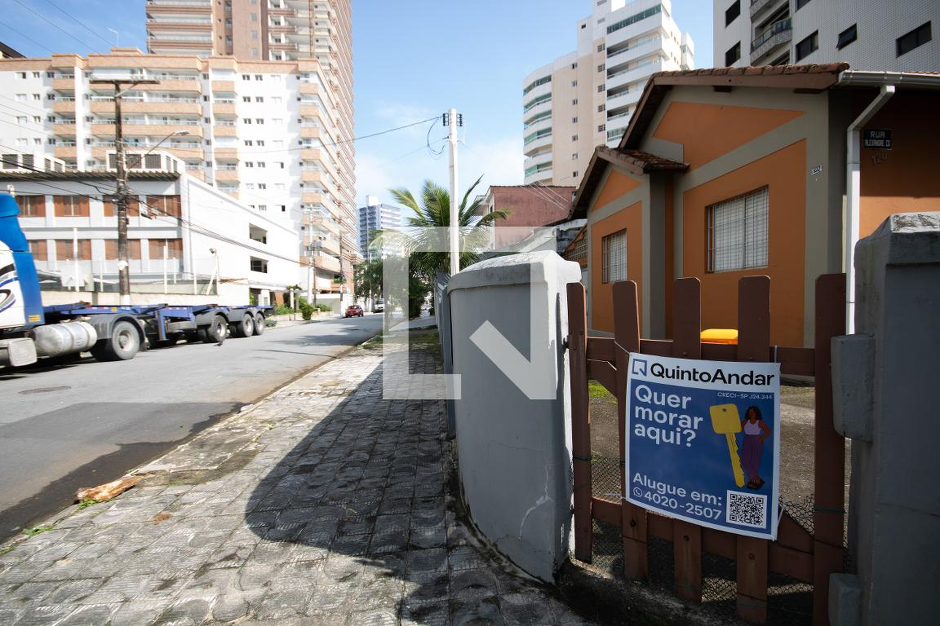 Fachada Condomínio em Rua José Alexandre Có, 120