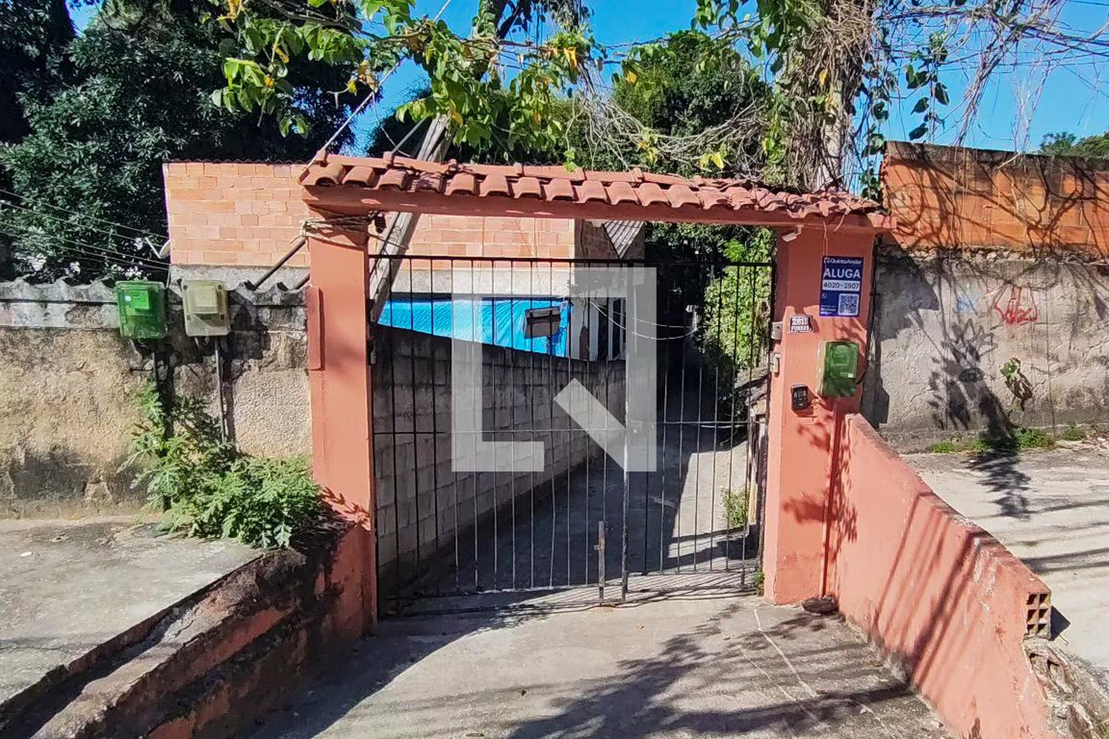 Fachada Condomínio em Estrada Rodrigues Caldas, 2615