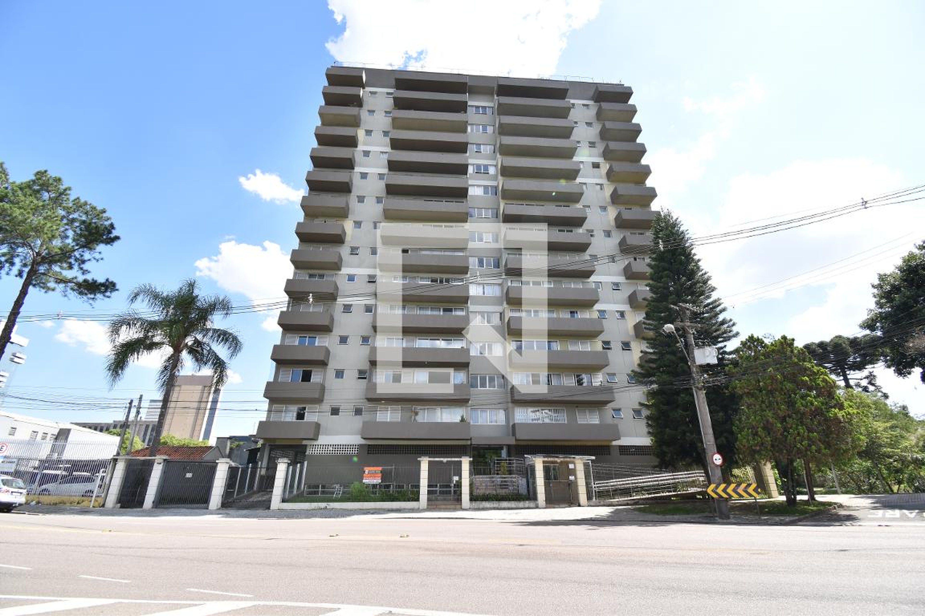 Fachada do Prédio Condomínio em Rua Ernâni Santiago de Oliveira, 371