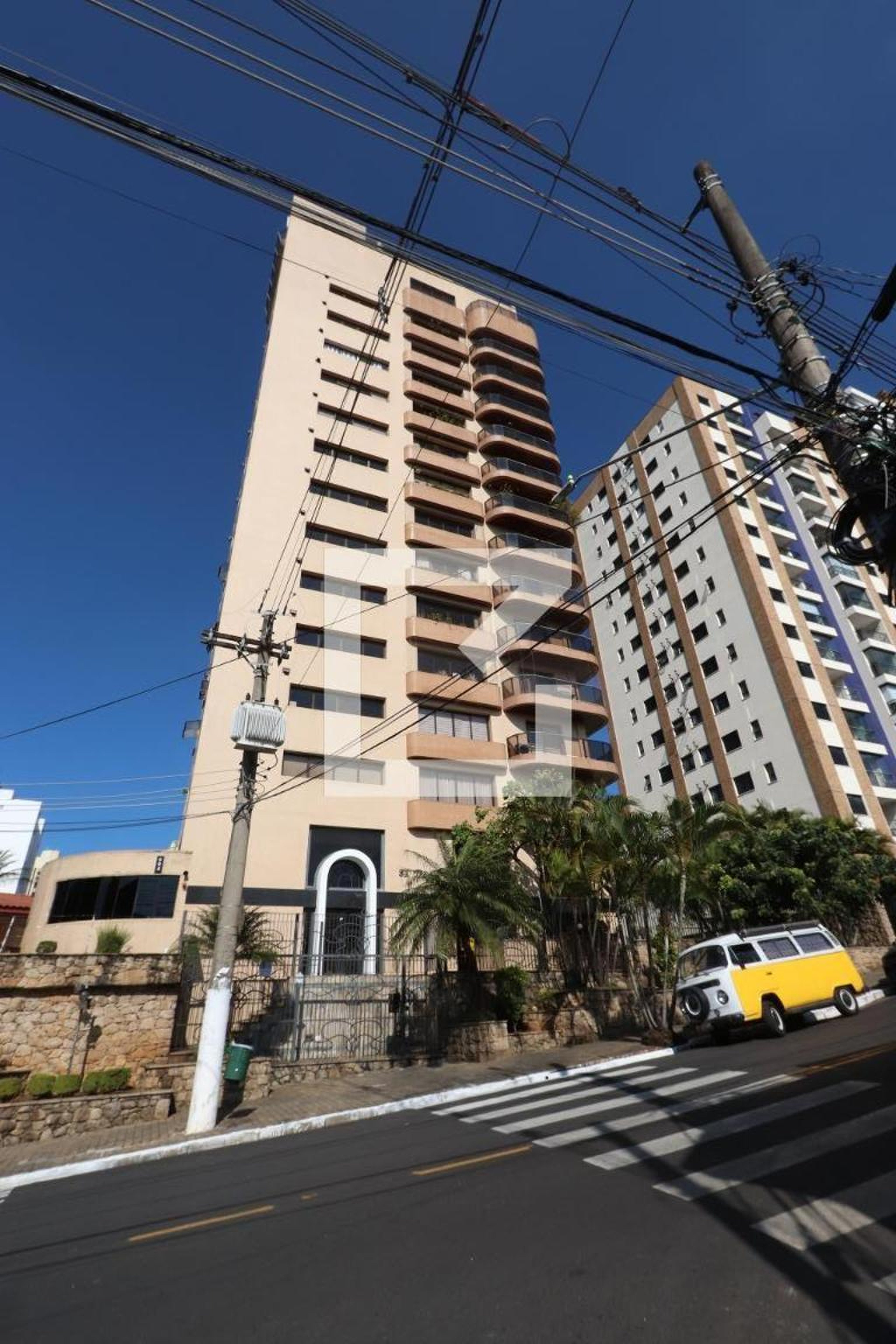 Fachada do Prédio Condomínio Thayane