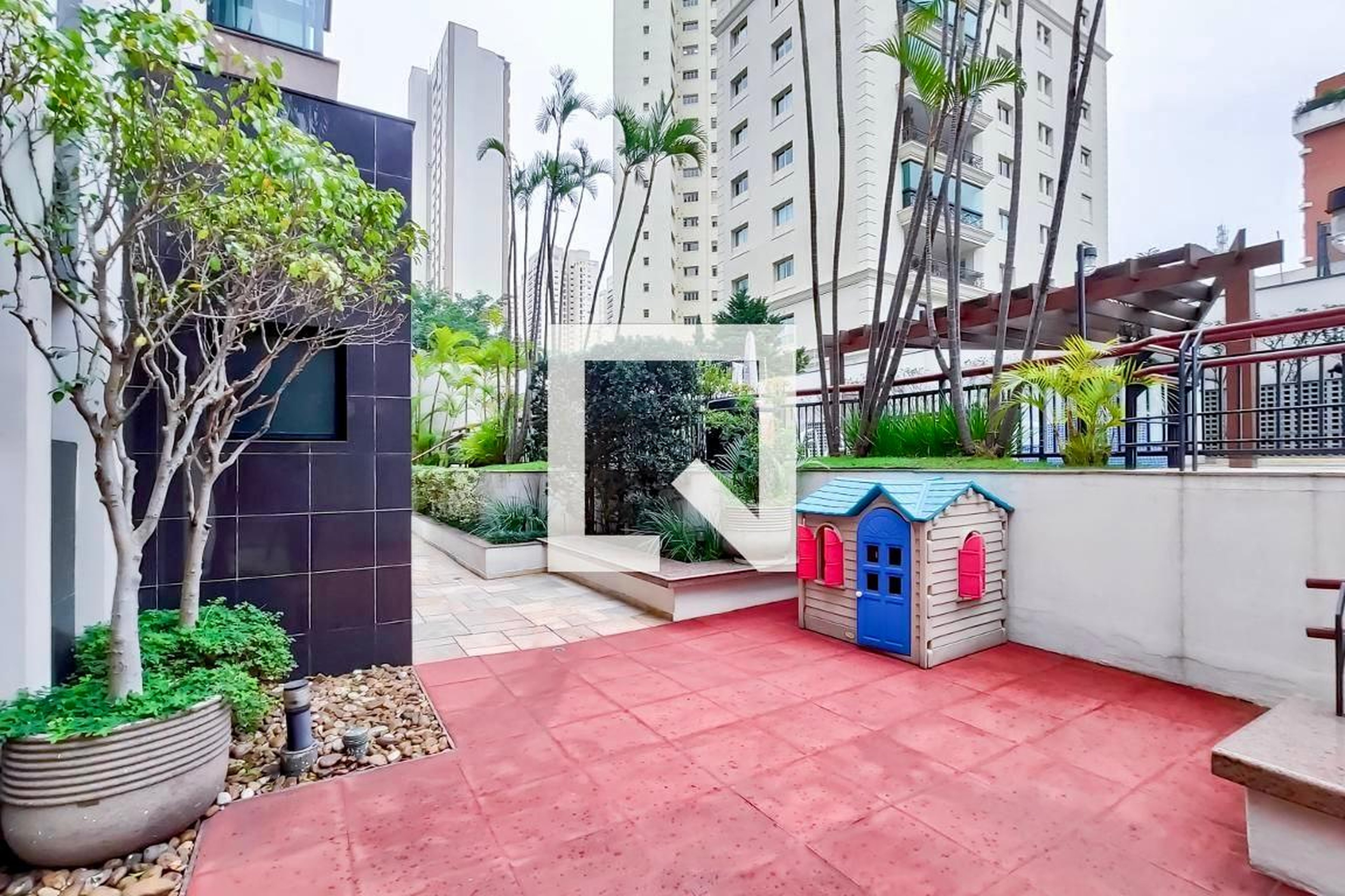 Playground - Edifício Cote Sauvage