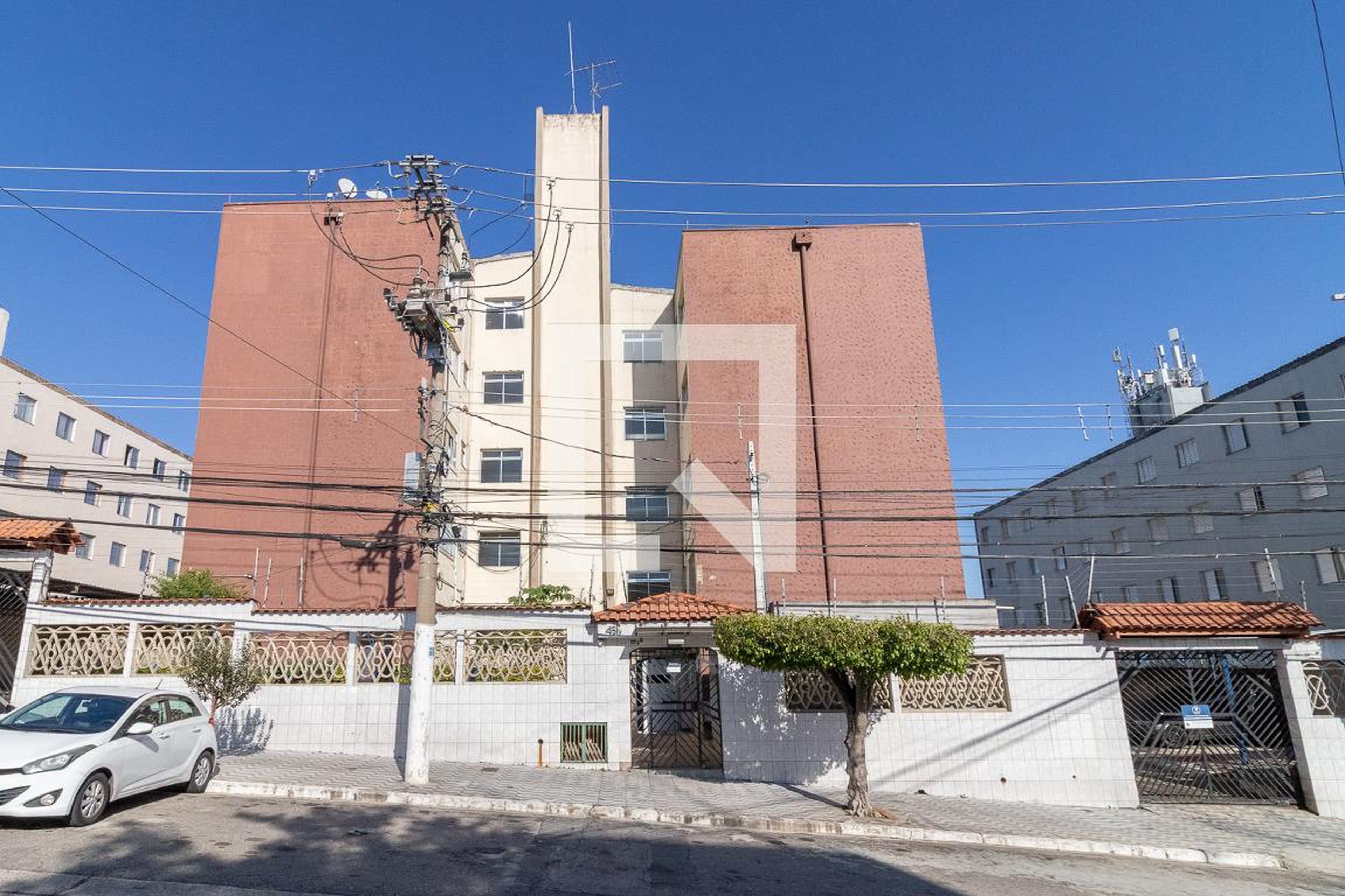 Fachada Condomínio em Avenida Waldemar Tietz, 434