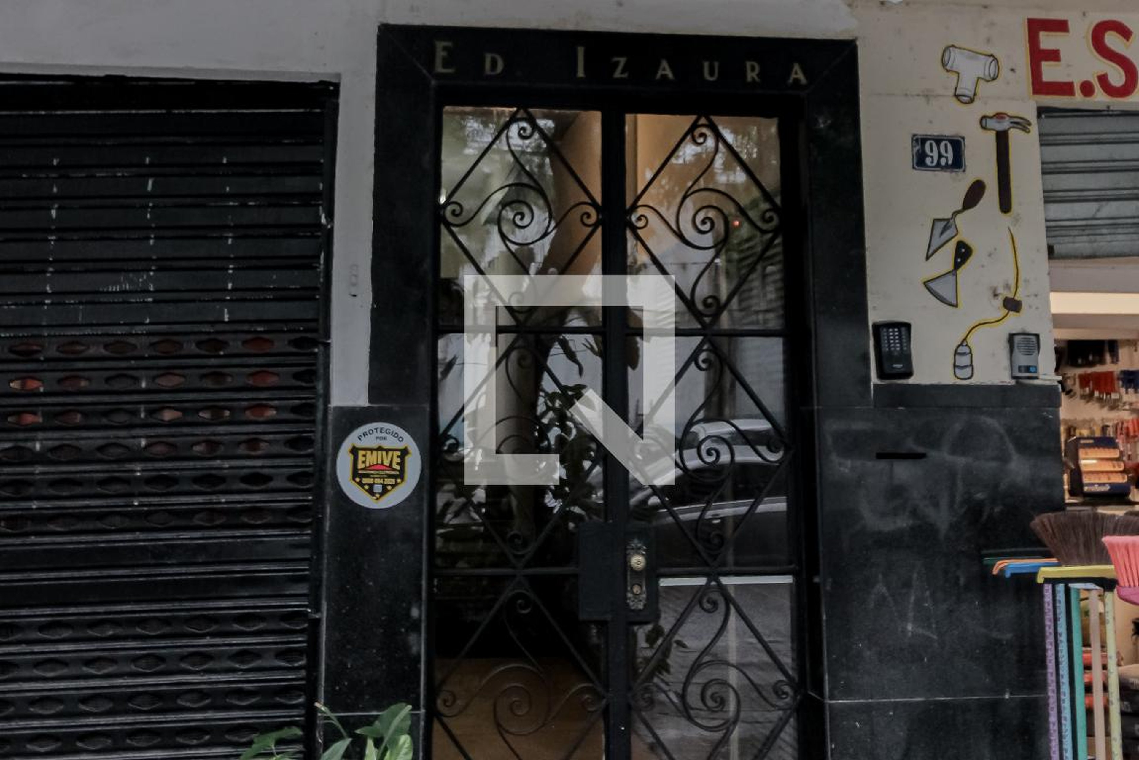 Entrada do Prédio - Edifício Izaura