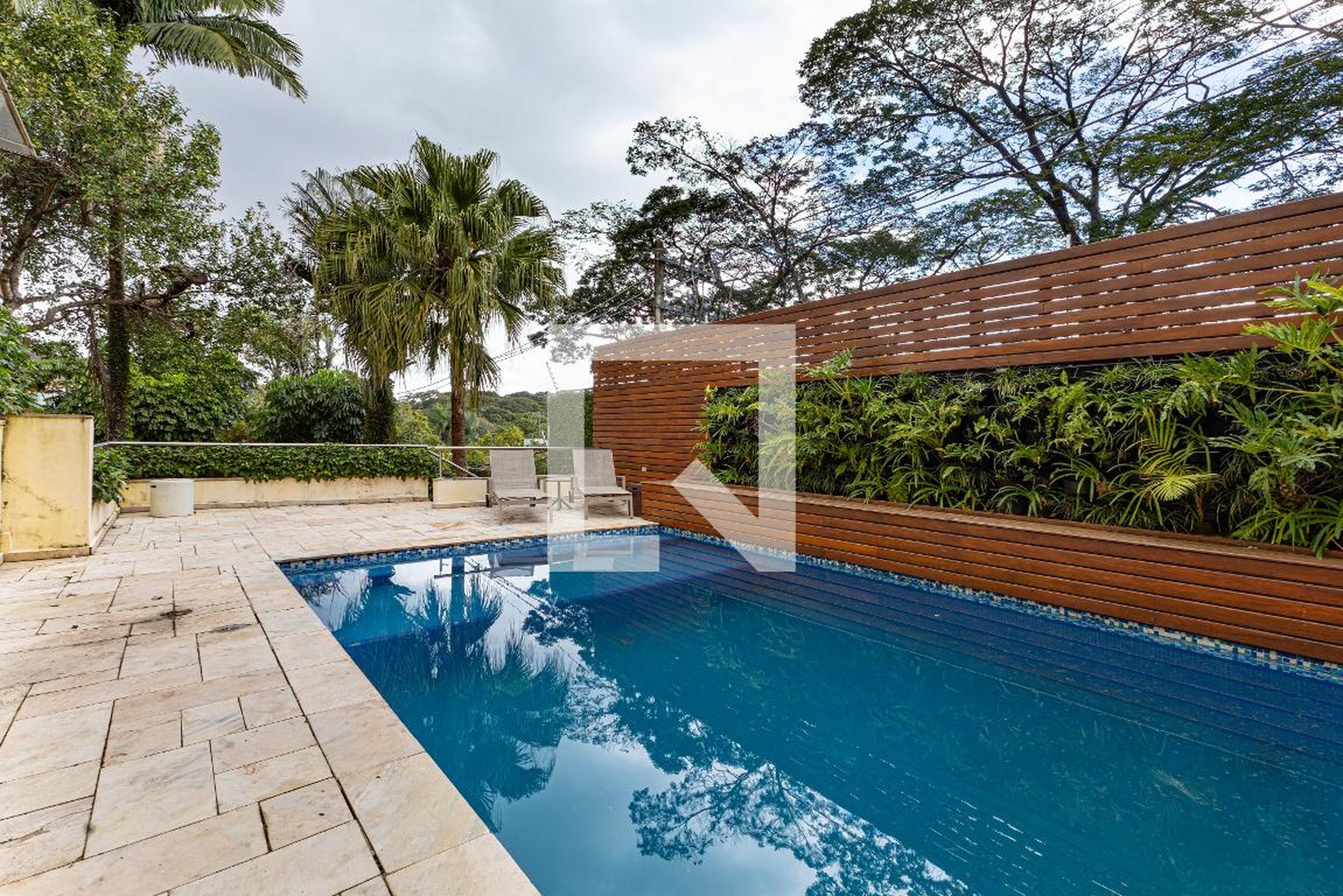 Piscina - Sociedade Amigos do Horizontown Residence