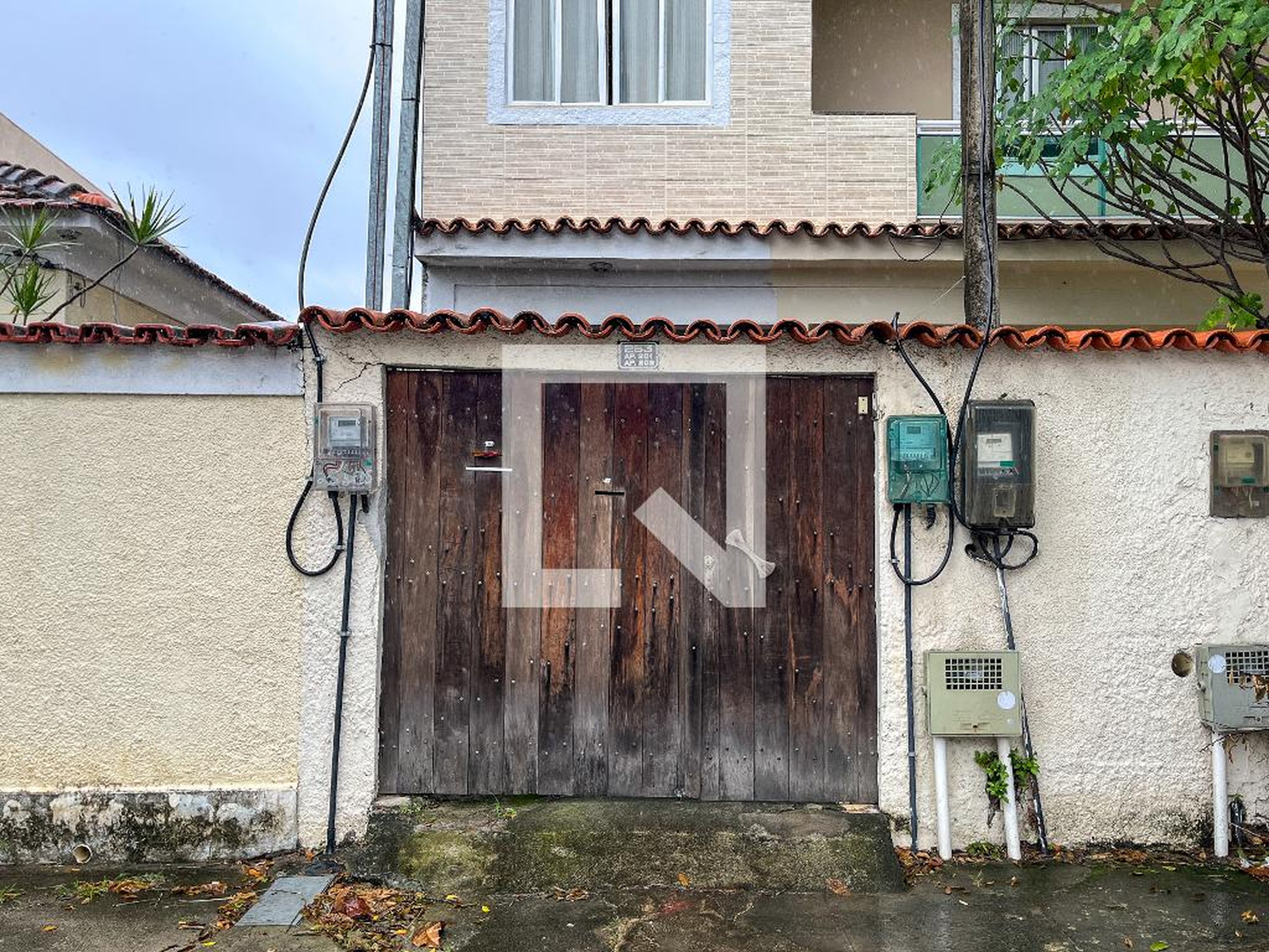 Fachada Condomínio em Avenida Albardâo, 253