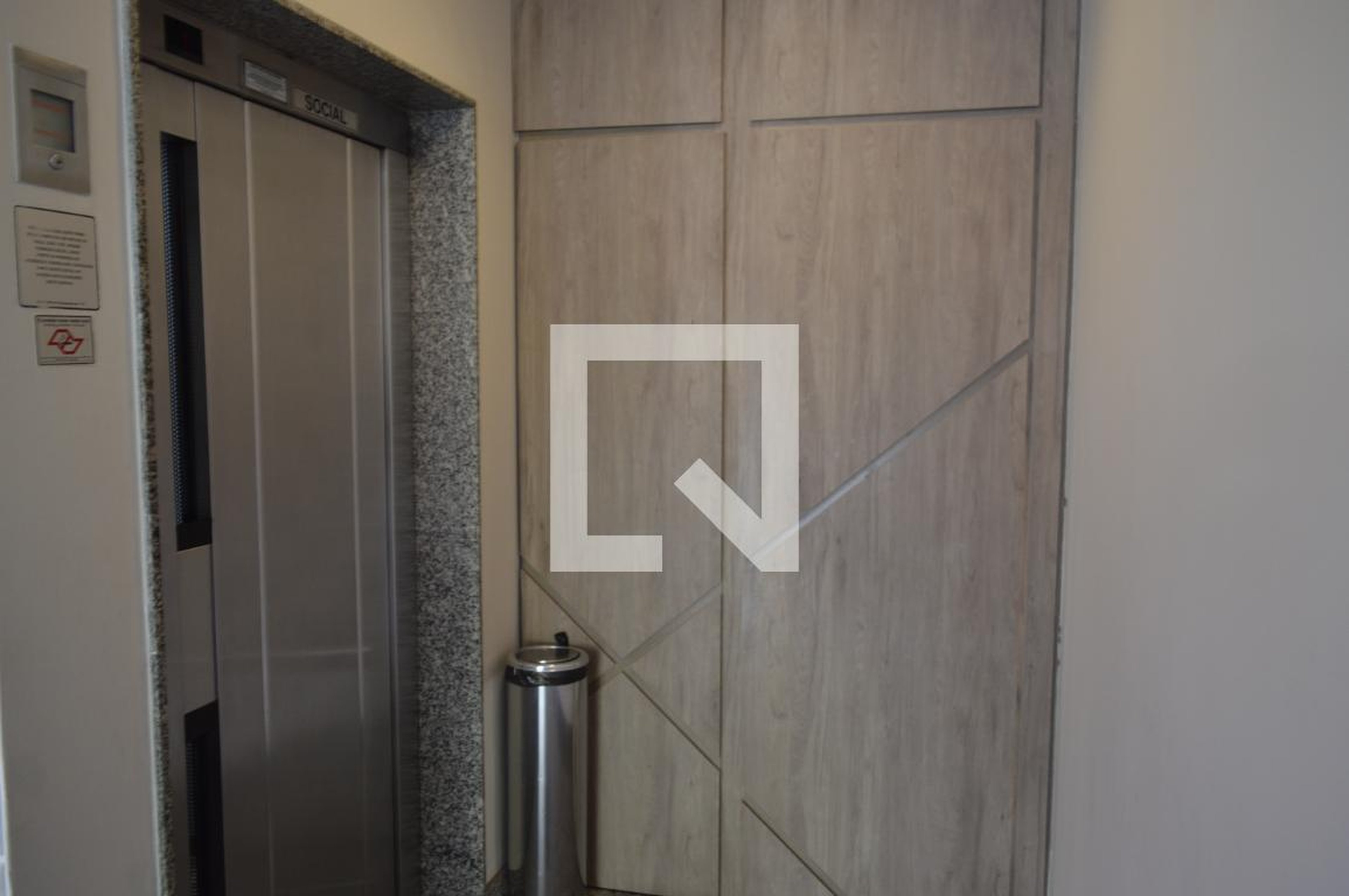 Elevador - Edifício Leon William Rassam