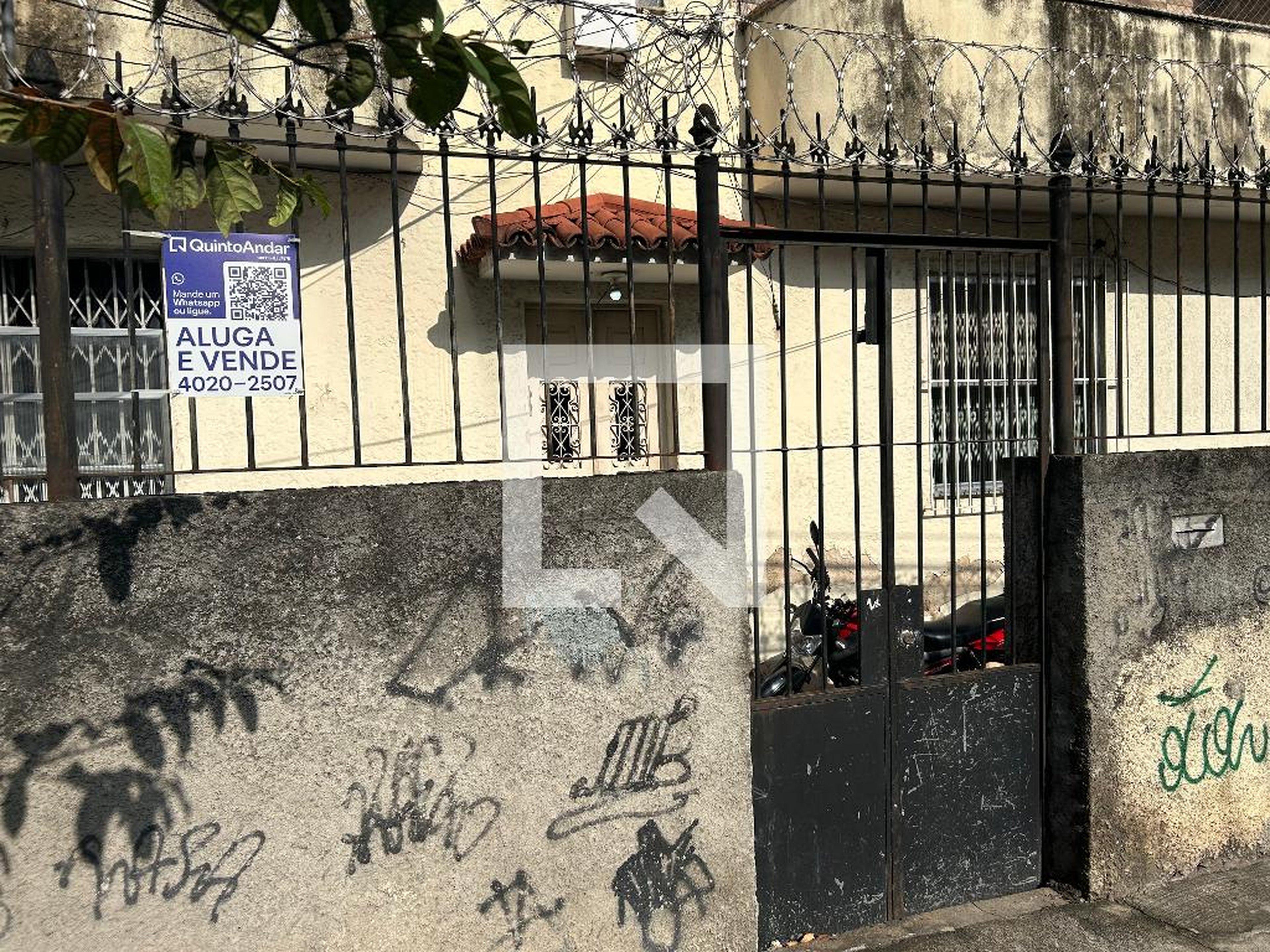 Fachada Condomínio em Rua Padre Roma, 531