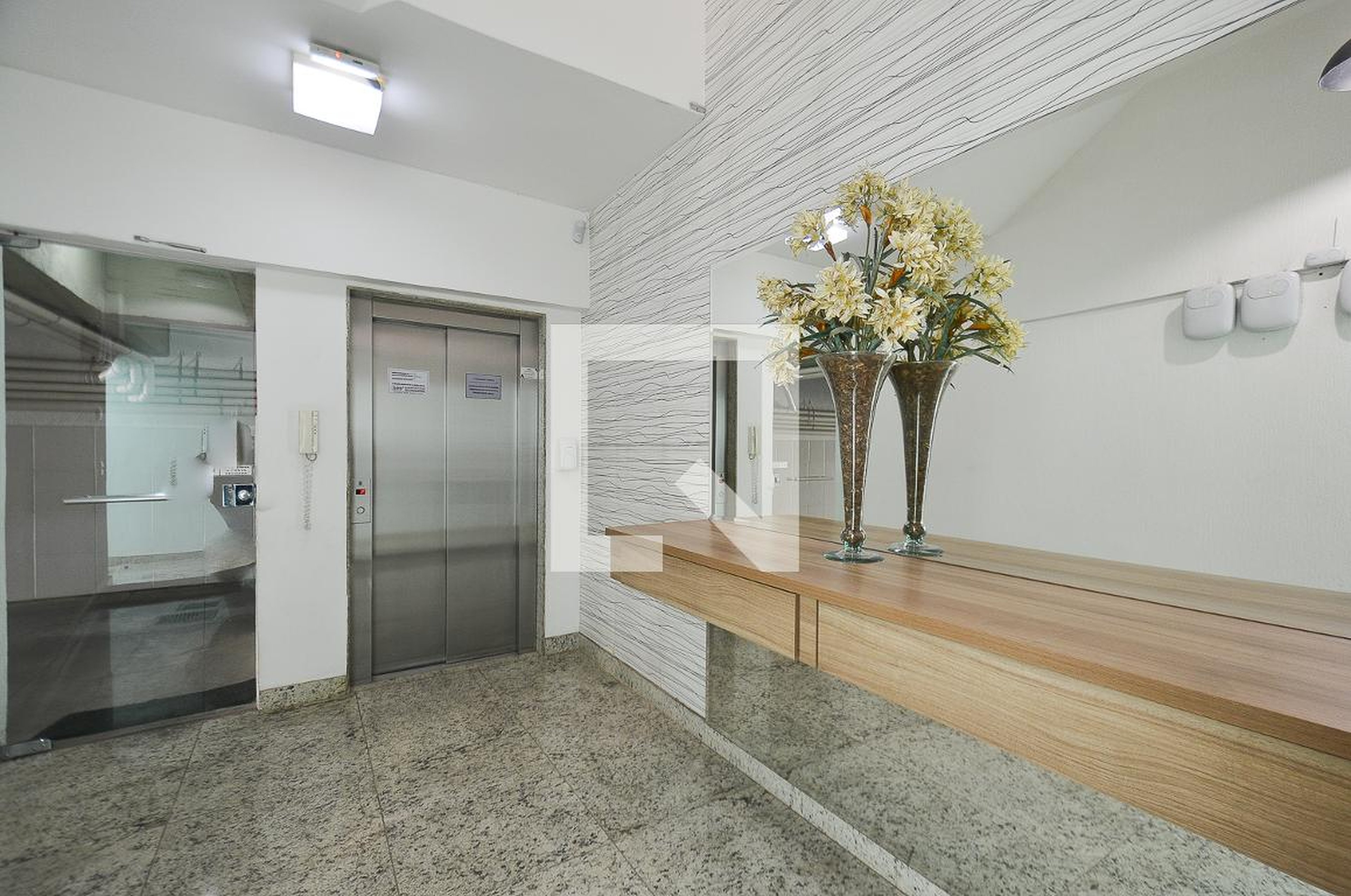 Hall de entrada - Edifício Assis Viegas