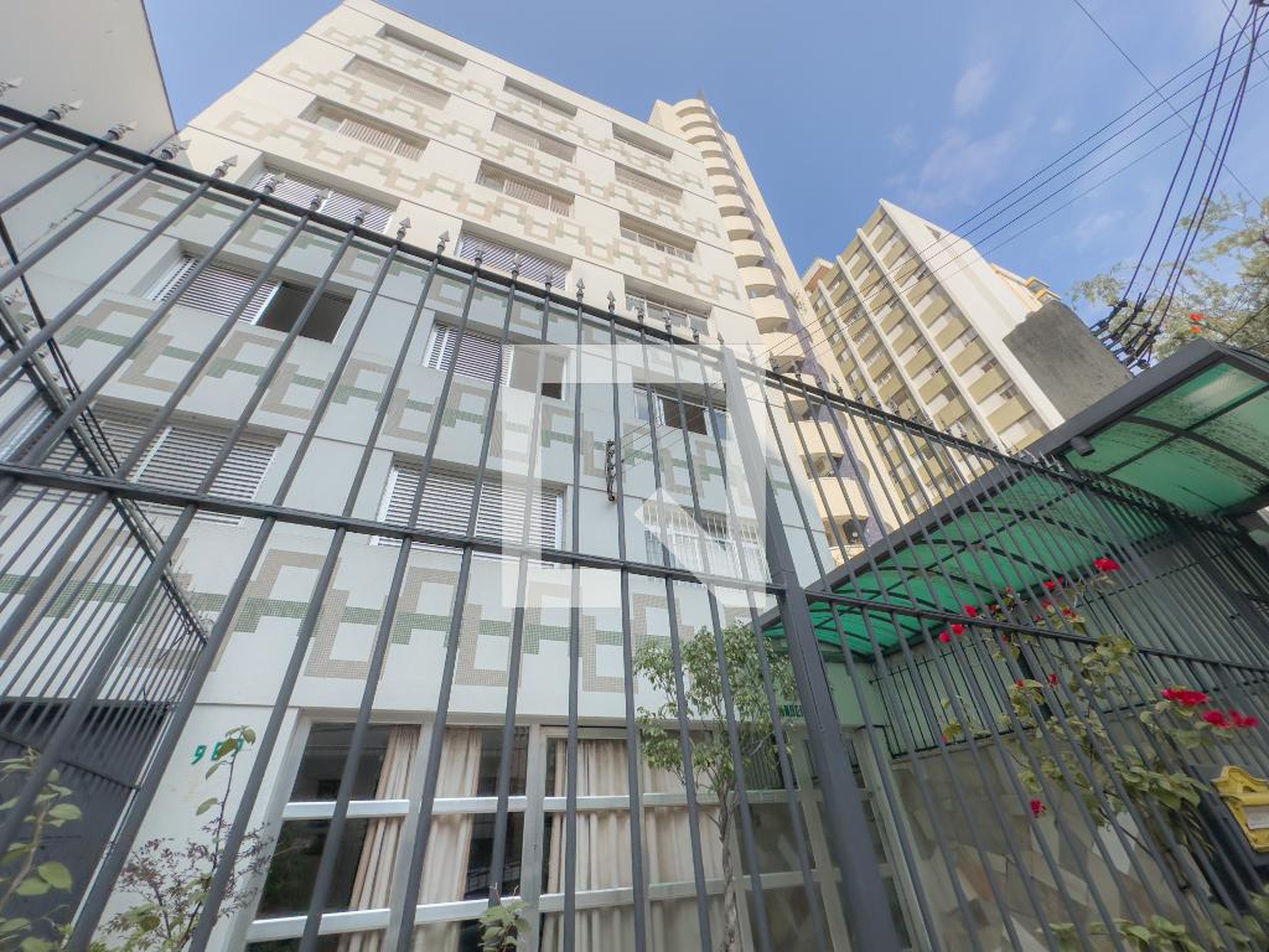 Fachada Condomínio Bandeirantes