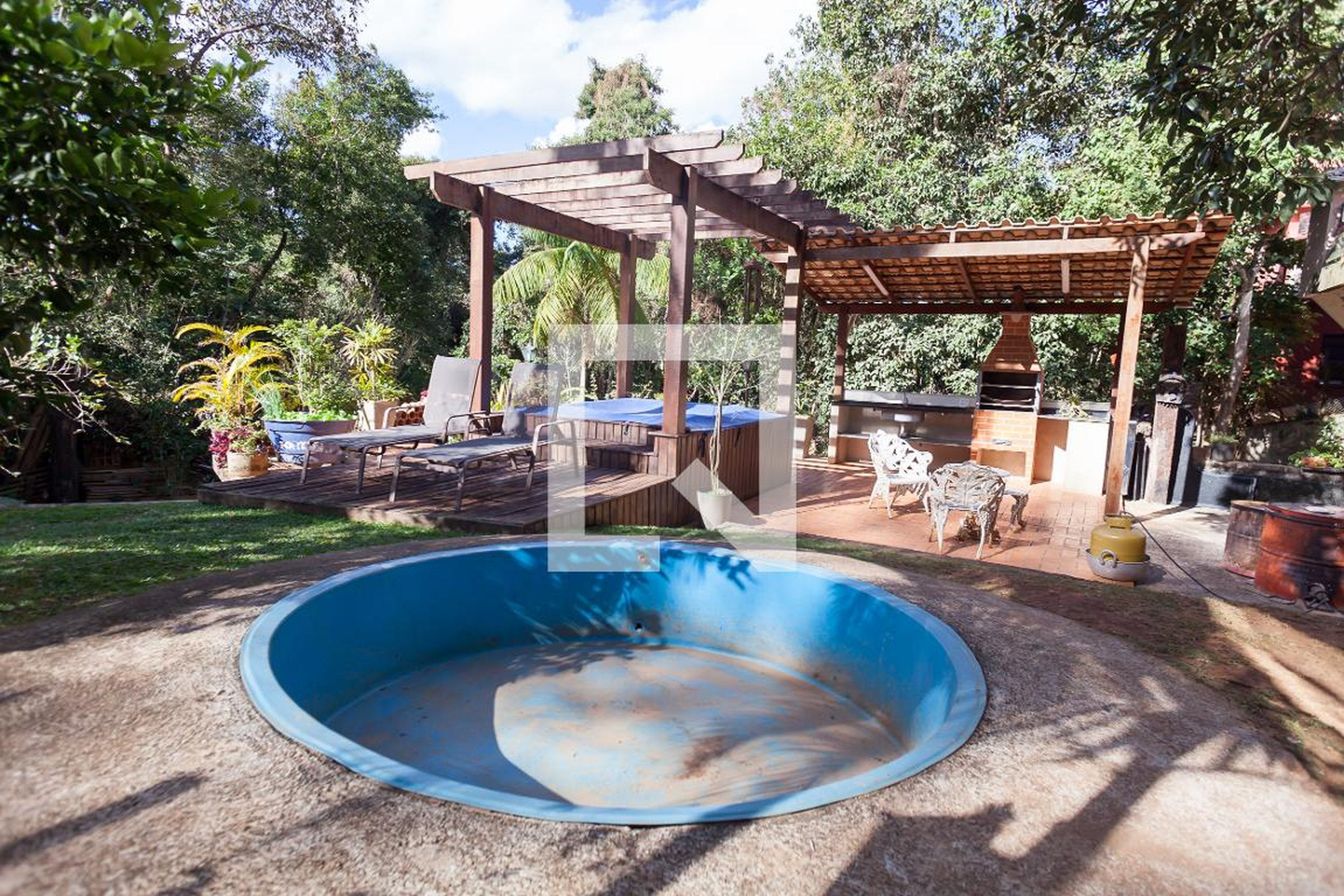 Piscina Condomínio em Alameda das Rosas, 362