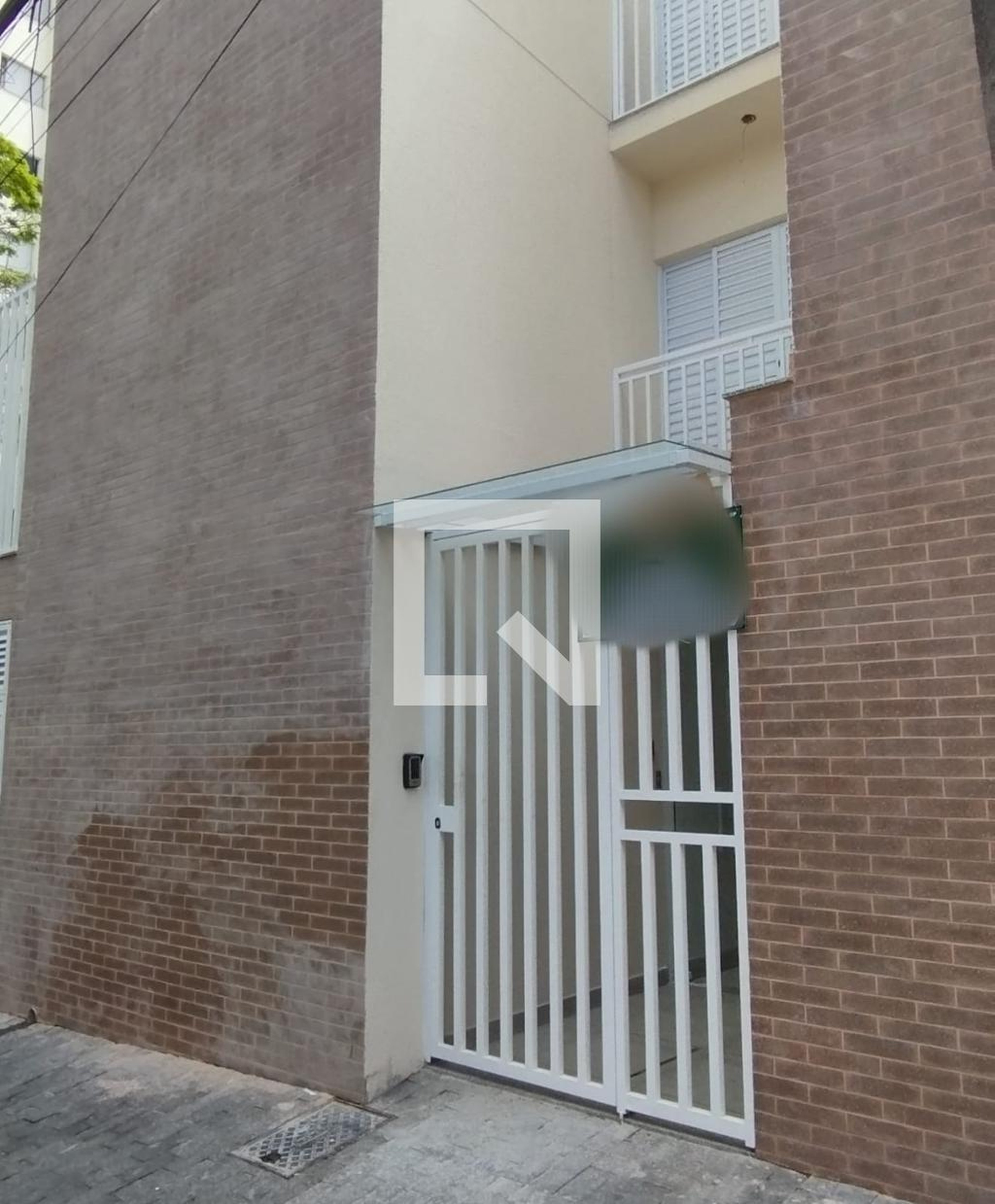 Fachada Condomínio em Rua das Grumixamas, 108