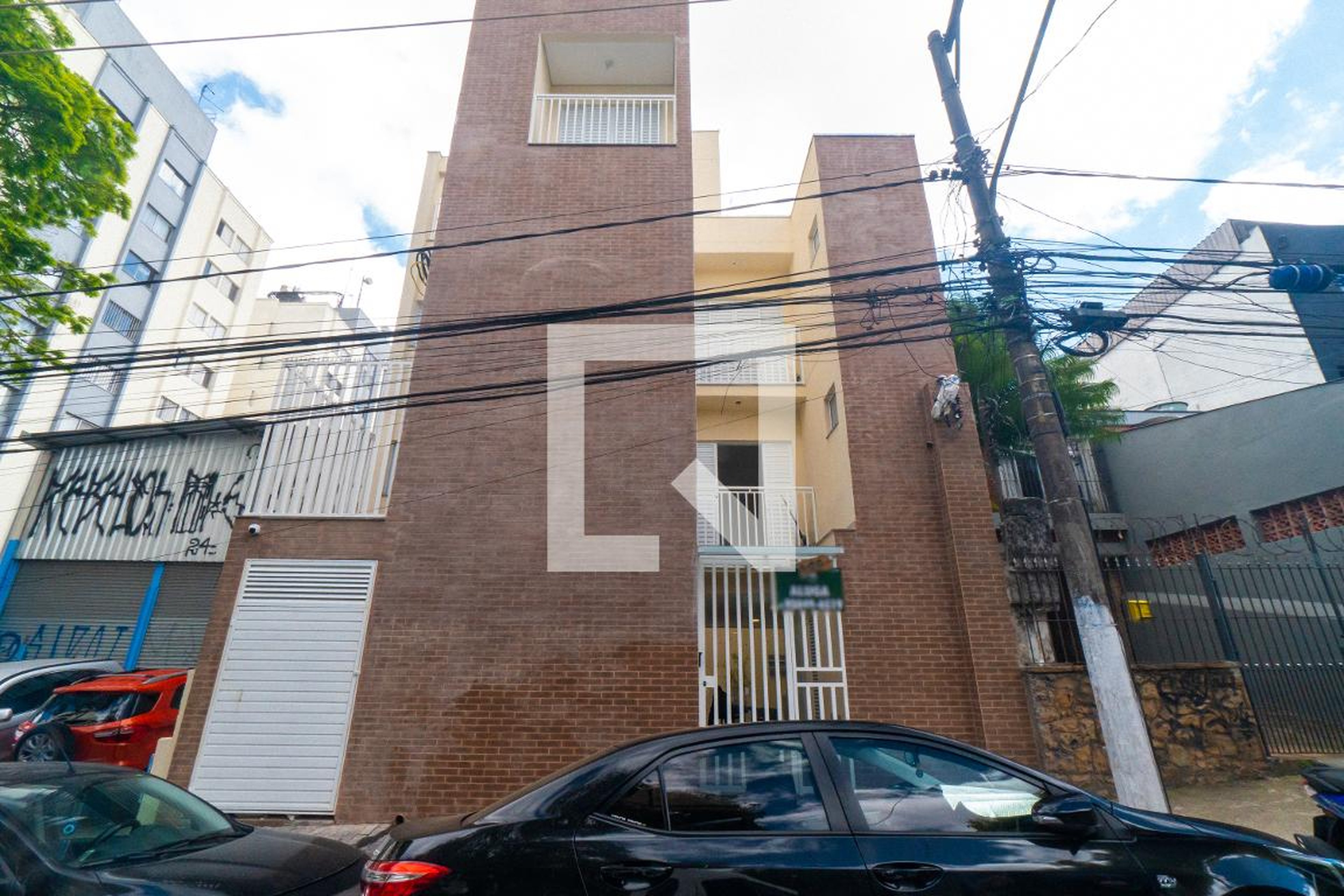 Fachada Condomínio em Rua das Grumixamas, 108