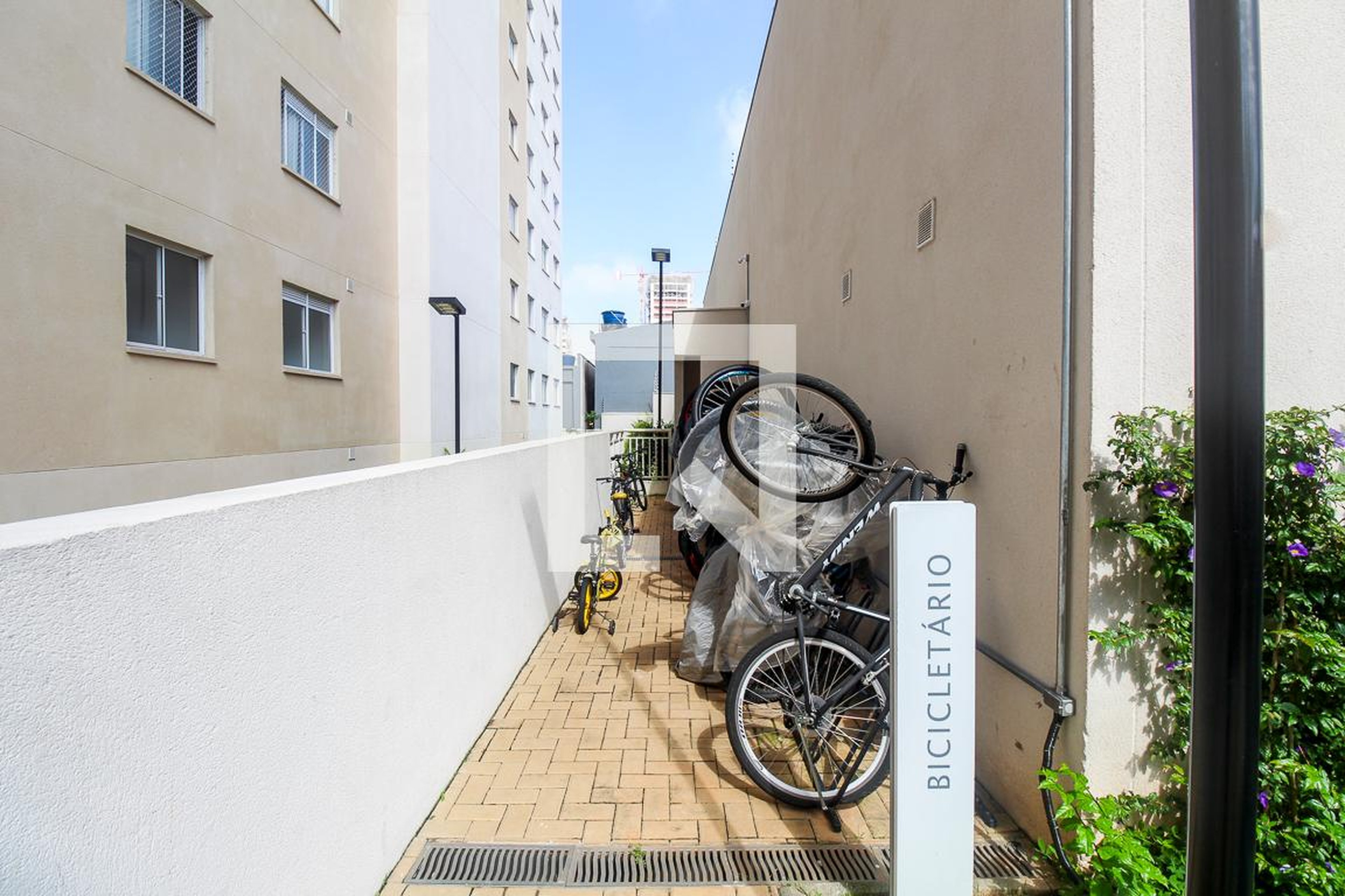 Bicicletario - Portal Vila Prudente - Vila Anhaia Melo