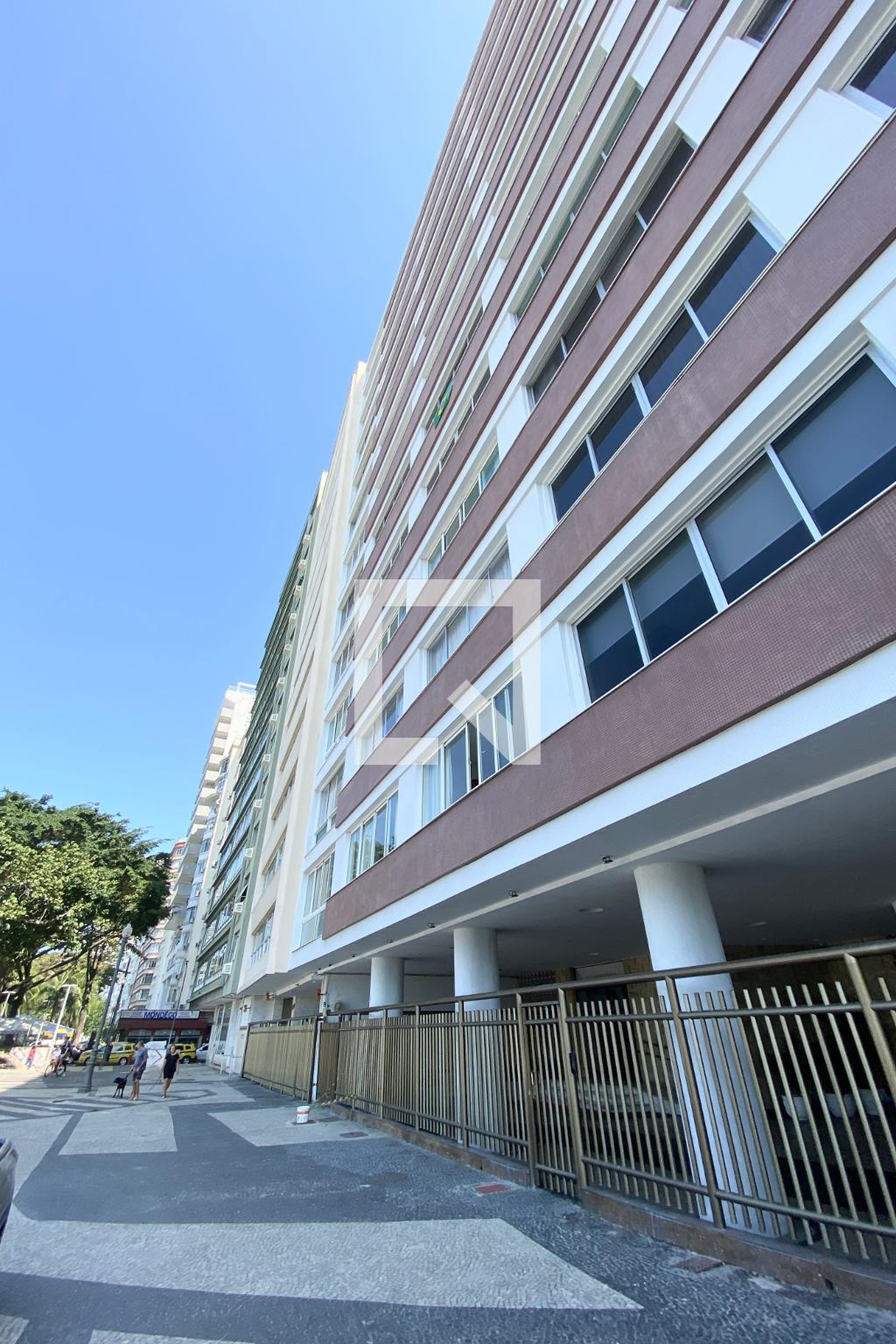 Fachada Edificio Palacio Champs Elysees