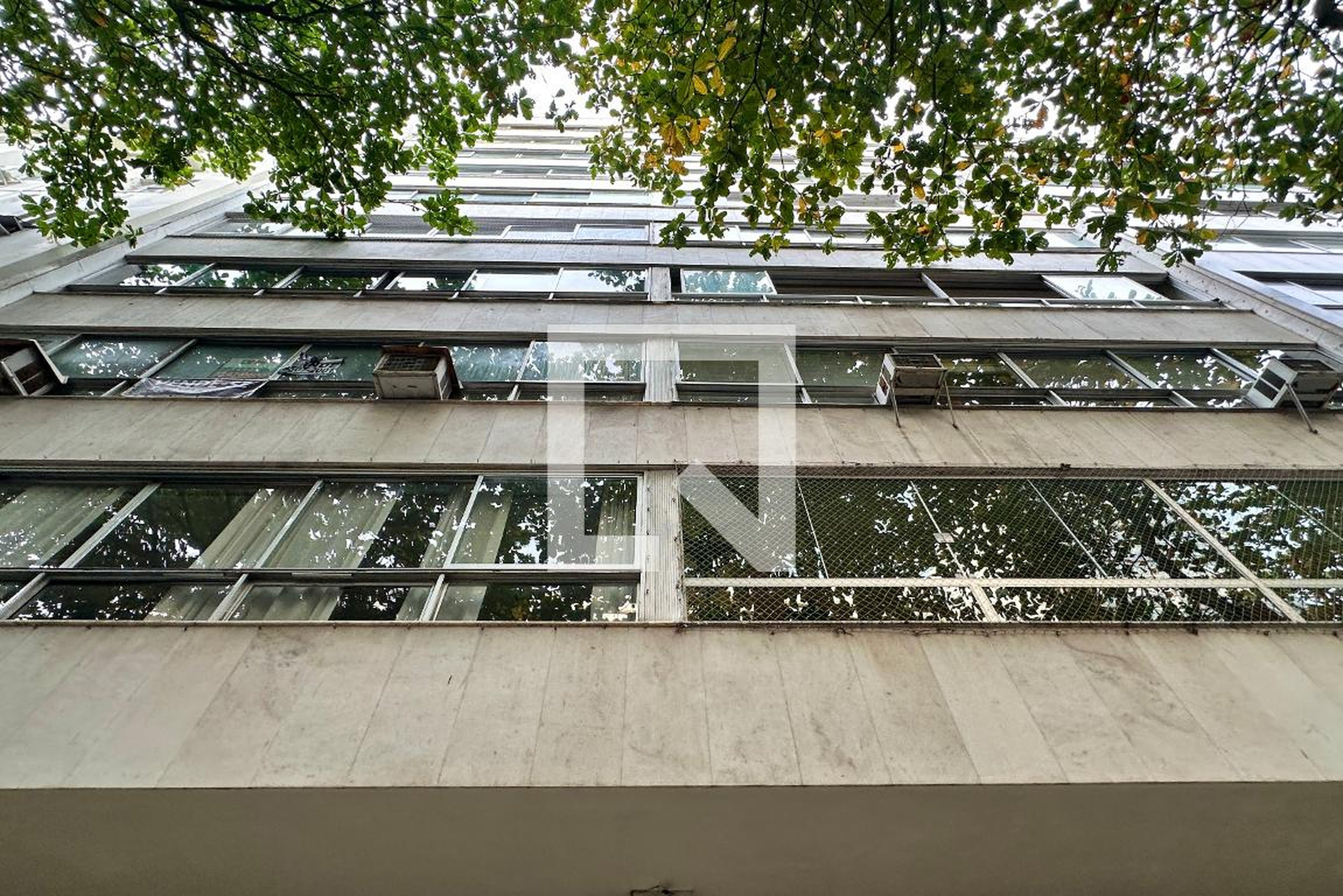 Fachada Edifício Raymundo Pereira de Magalhães