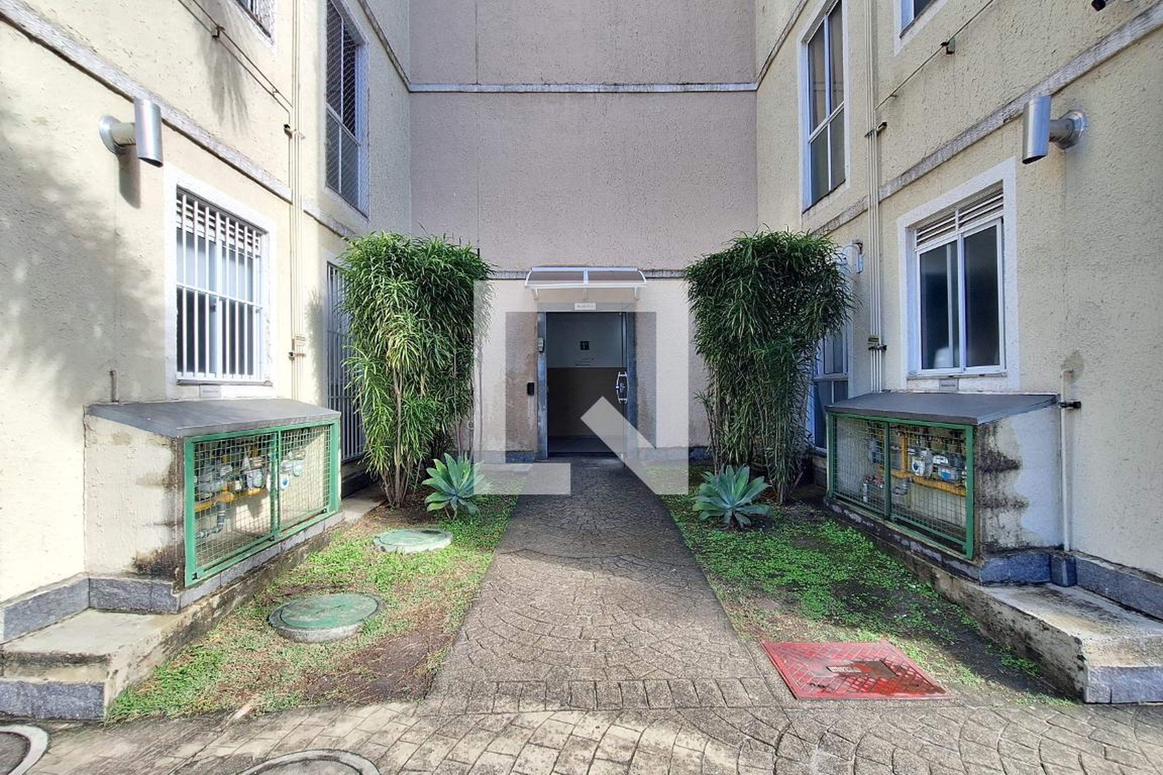 Fachada Condomínio Duque de Coimbra