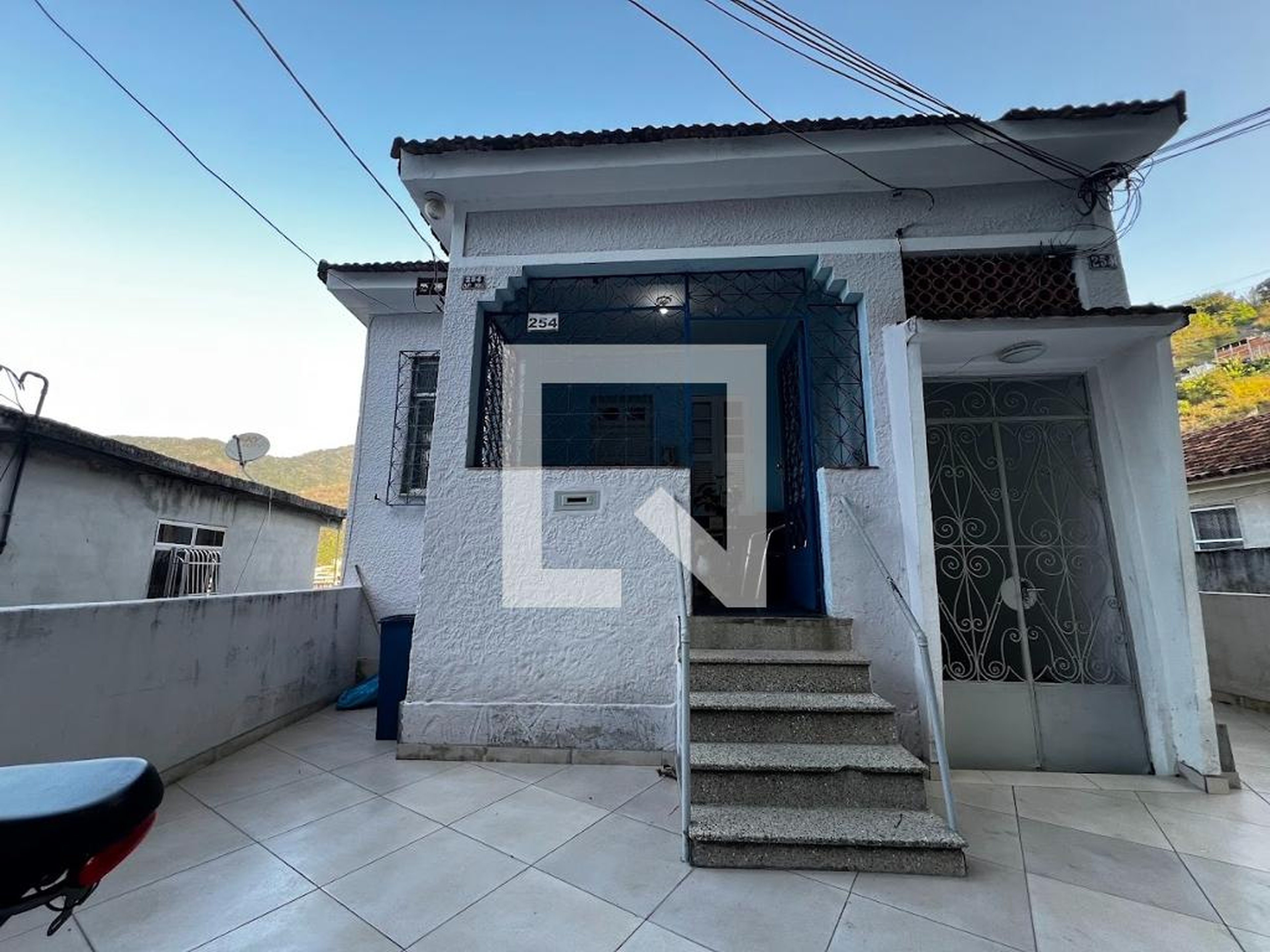 Fachada Condomínio em Rua Tenente Marques de Sousa, 254